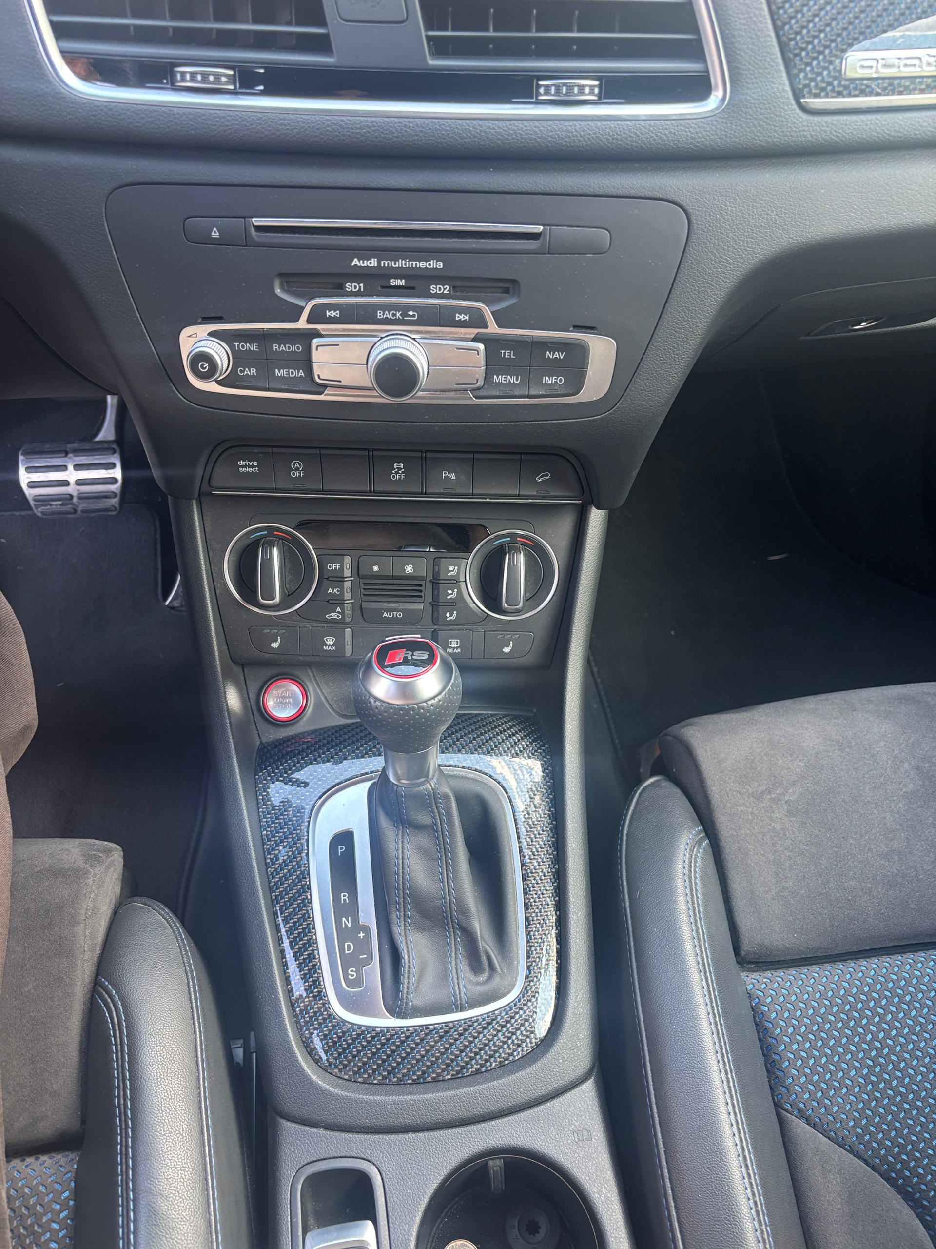AUDI RS Q3 2.5 TFSI performance quattro S-tronic-image-11