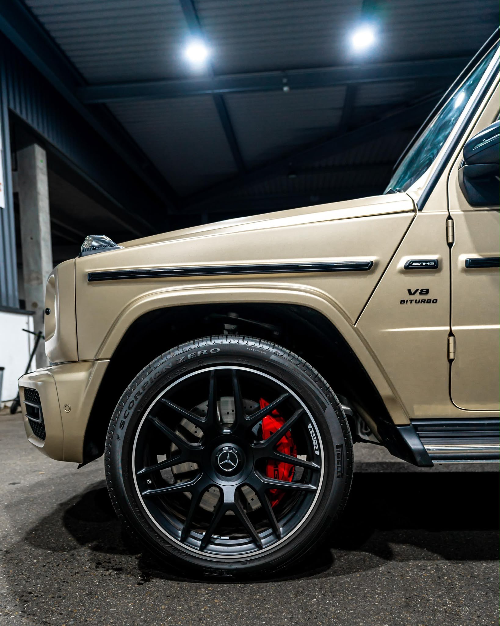 MERCEDES-BENZ G 63 AMG-image-9
