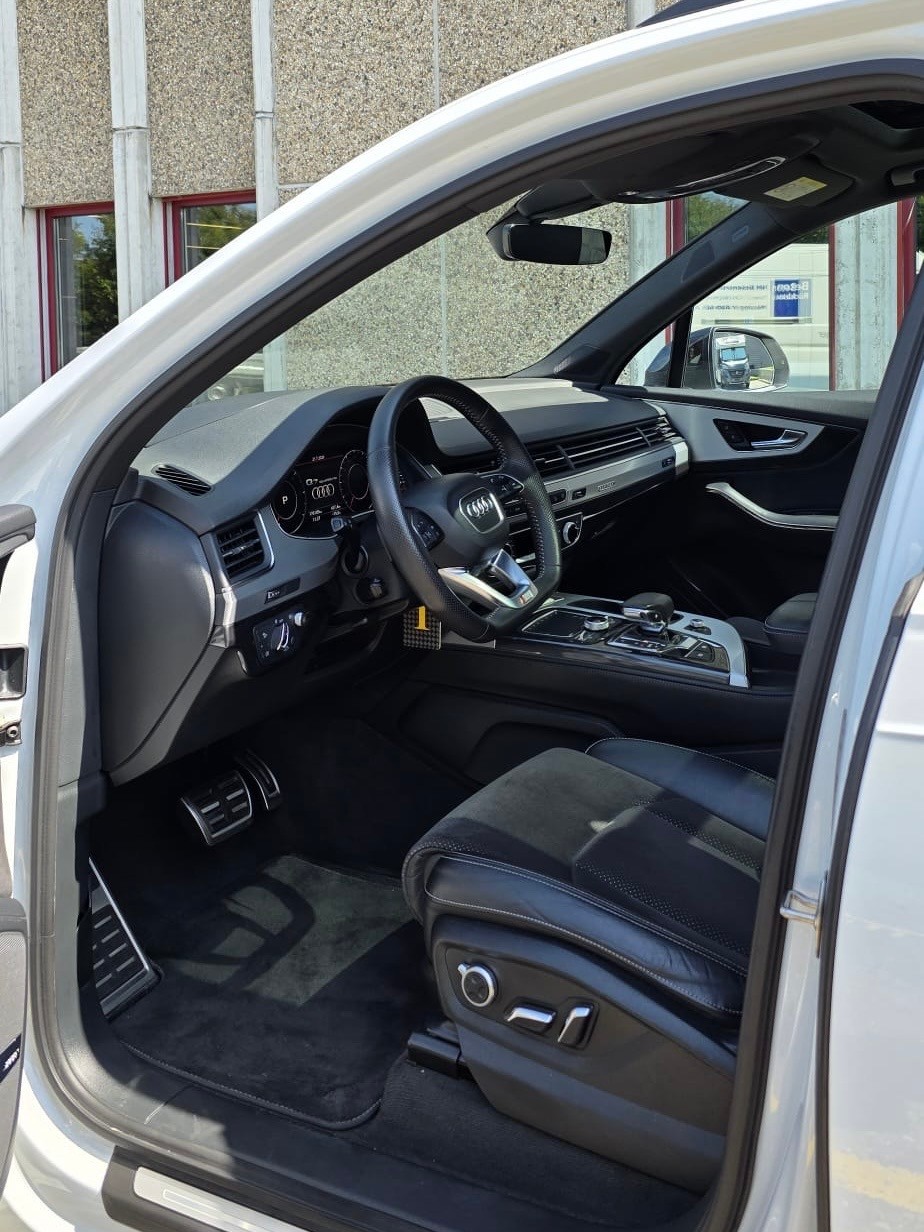AUDI 3.0 V6 TDI 272 quattro T-Tronic-image-2