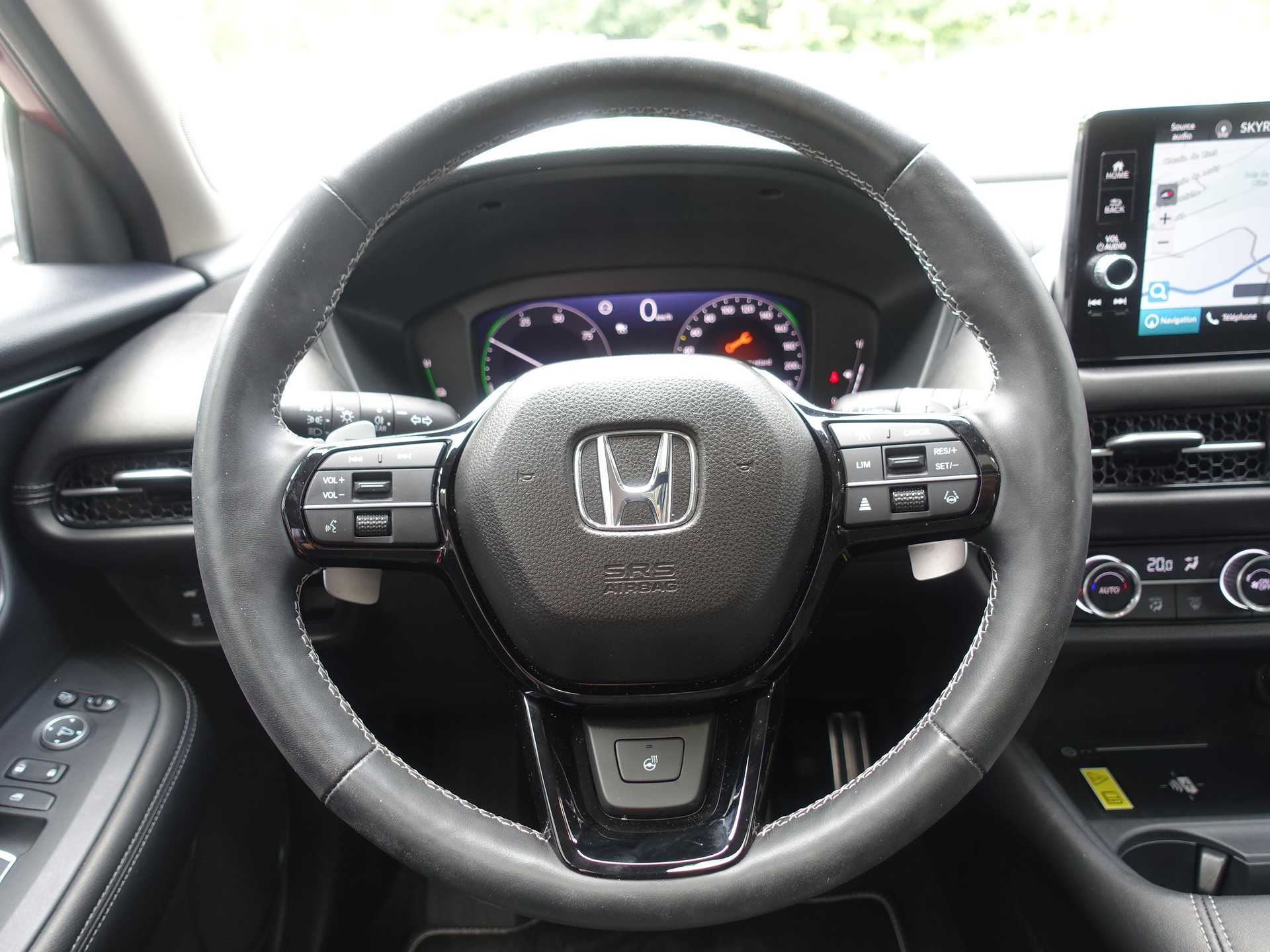 HONDA ZR-V 2.0i MMD Hybrid Advance Automatic-image-14