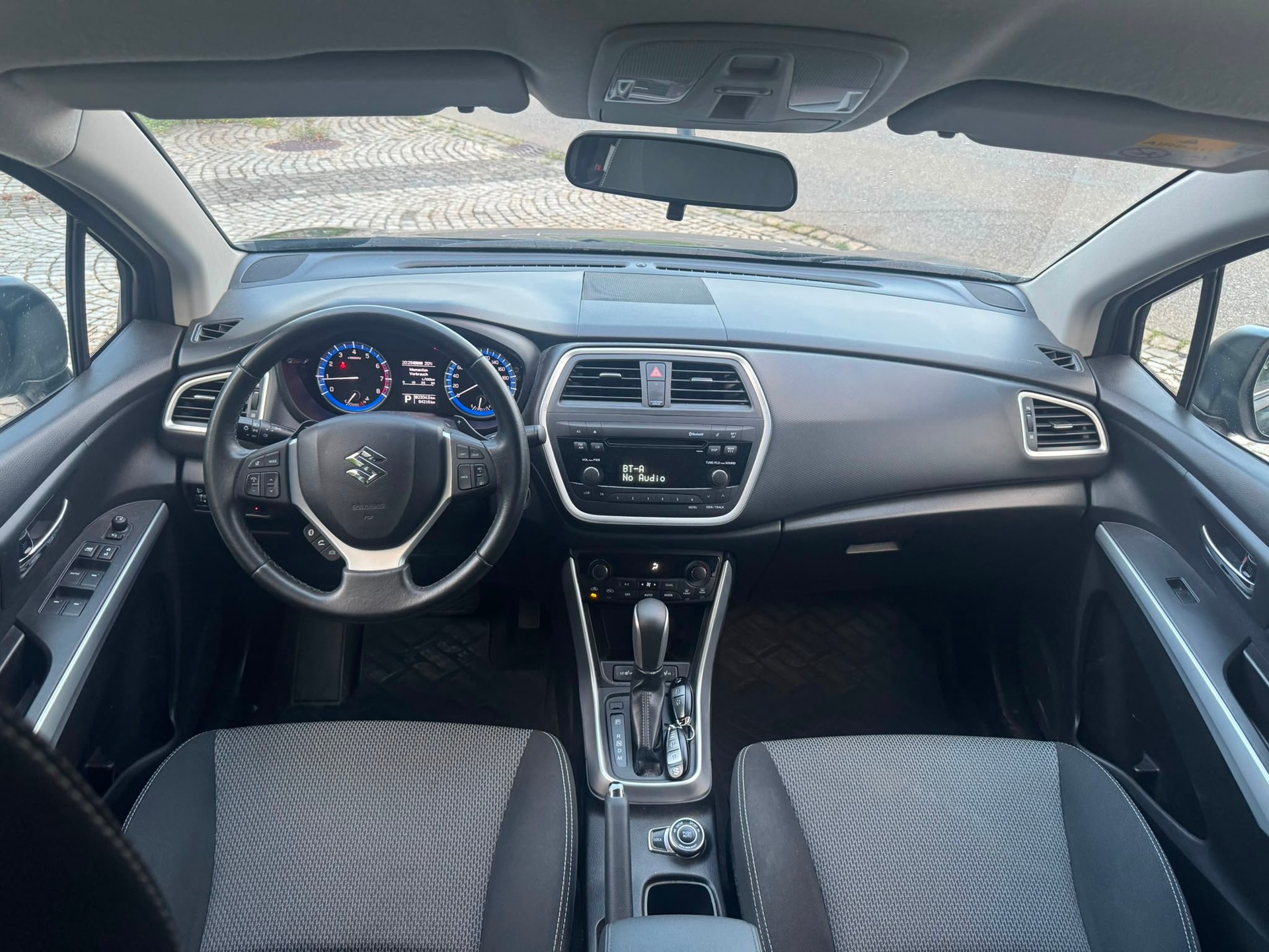 SUZUKI SX4 S-Cross 1.6 16V Compact+ 4WD CVT7-image-10