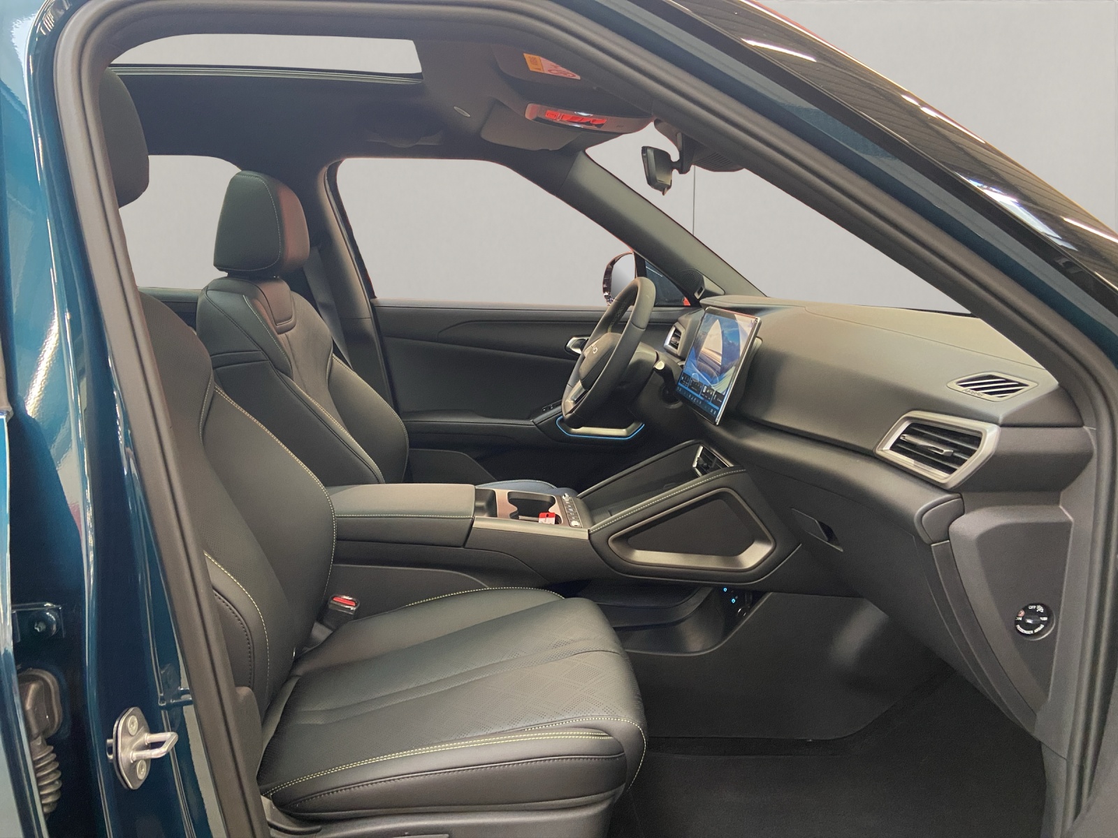 BYD Atto 2 DM-i Boost-image-11