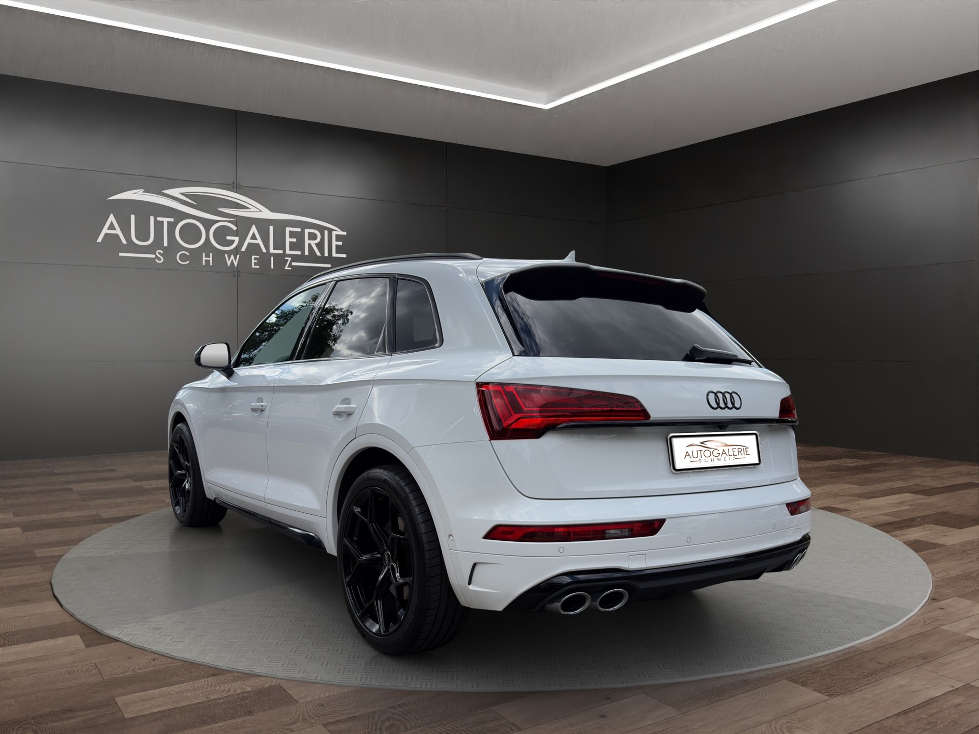 AUDI SQ5 TDI quattro | CH Fzg. | Gratis Service | 21" | Matrix LED | MMI Navi Plus Touch | Head Up | AHK |-showroom-element-2
