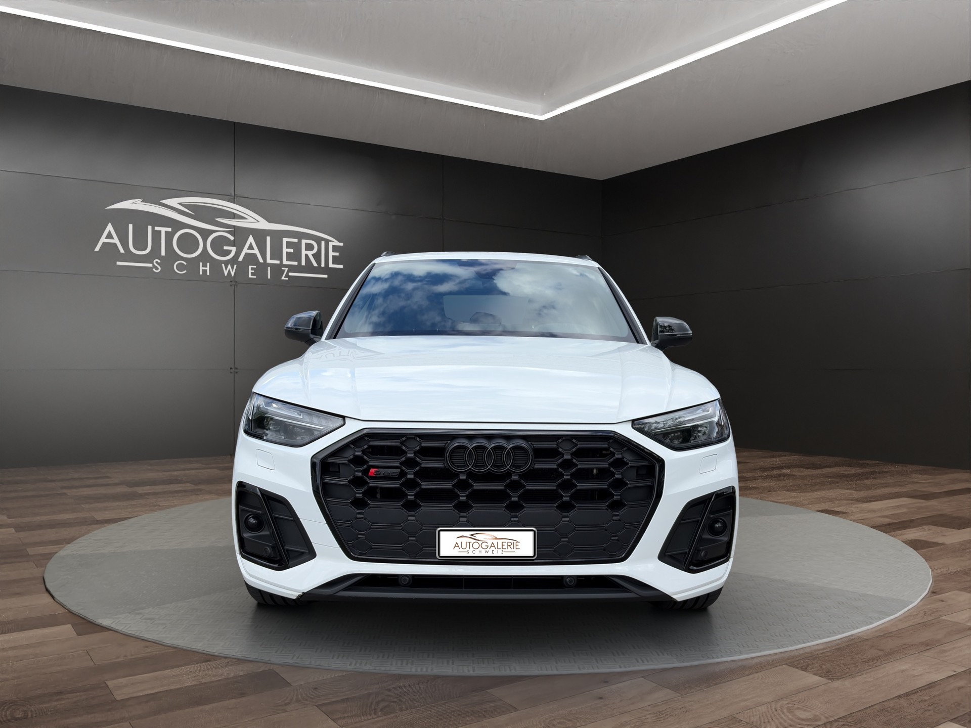 AUDI SQ5 TDI quattro | CH Fzg. | Gratis Service | 21" | Matrix LED | MMI Navi Plus Touch | Head Up | AHK |-image-7