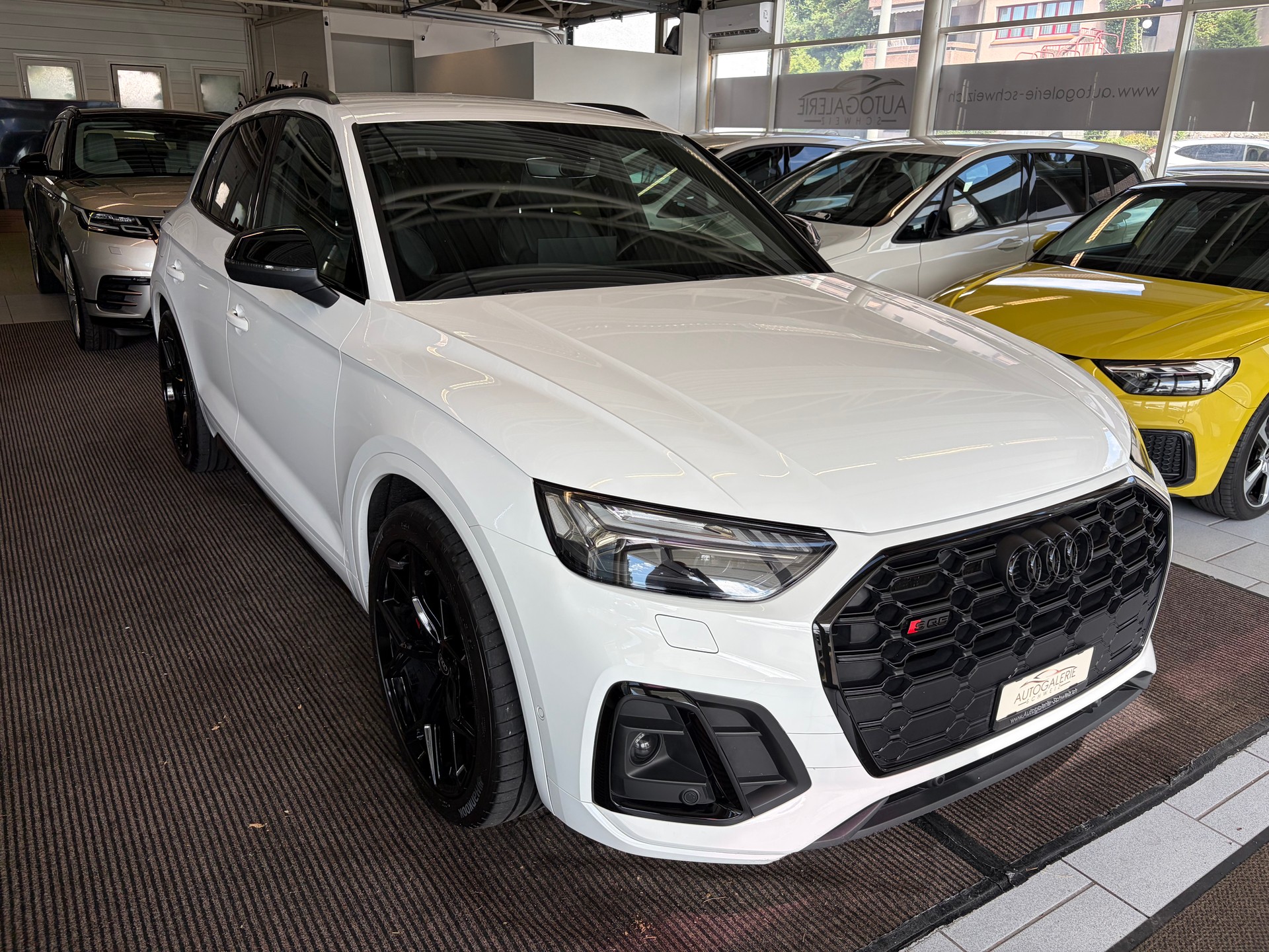 AUDI SQ5 TDI quattro | CH Fzg. | Gratis Service | 21" | Matrix LED | MMI Navi Plus Touch | Head Up | AHK |-image-32