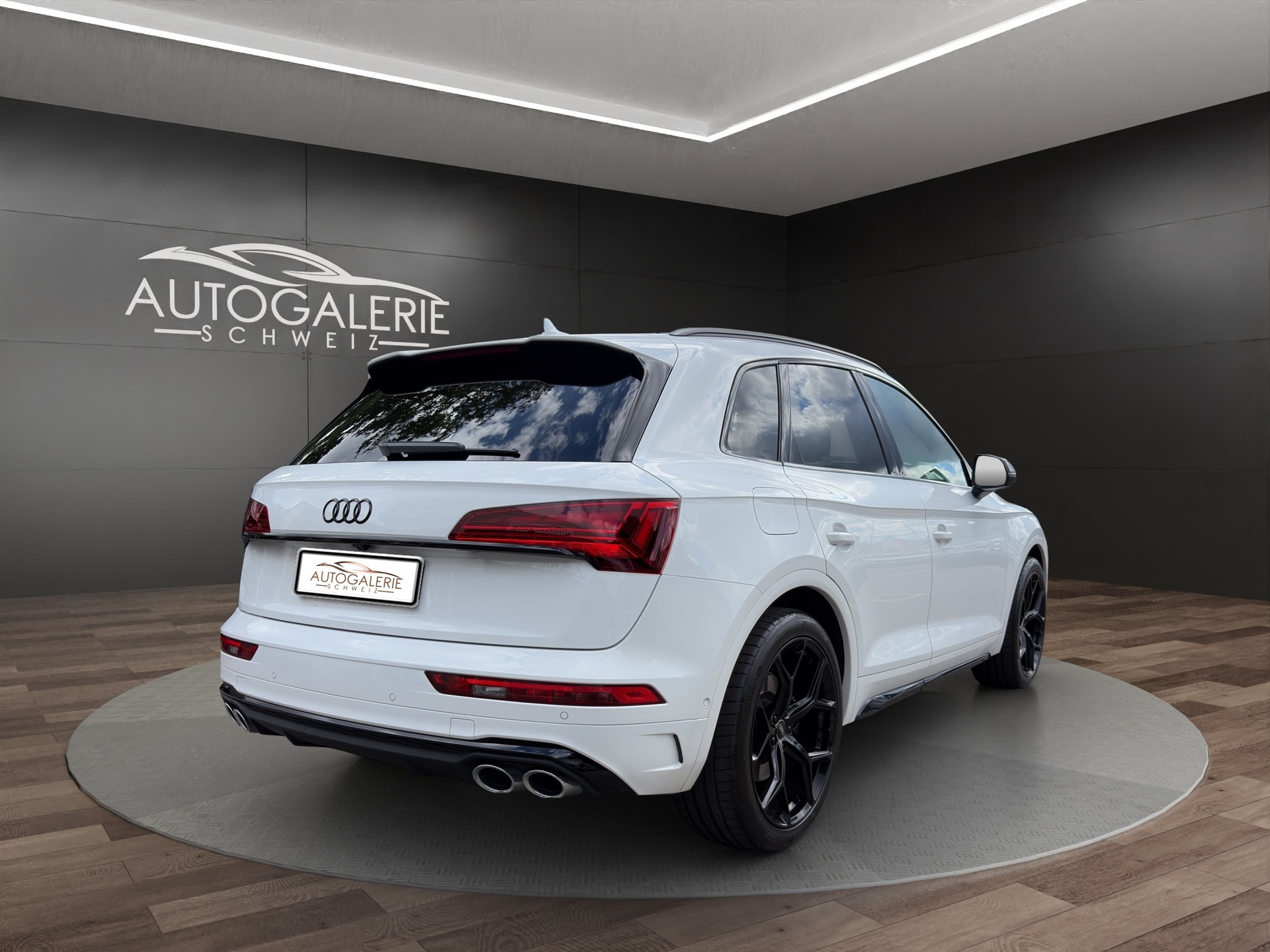 AUDI SQ5 TDI quattro | CH Fzg. | Gratis Service | 21" | Matrix LED | MMI Navi Plus Touch | Head Up | AHK |-image-4