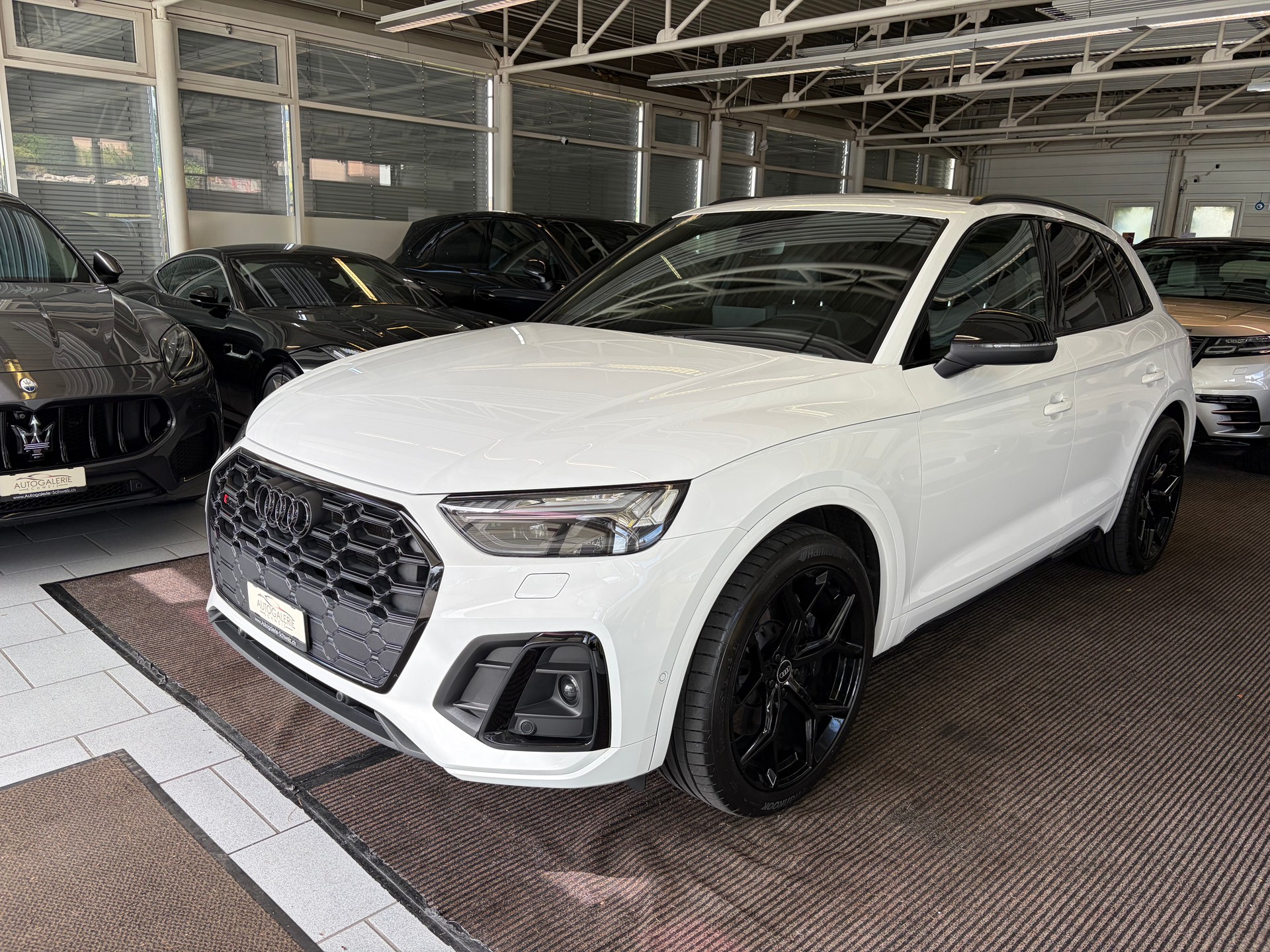 AUDI SQ5 TDI quattro | CH Fzg. | Gratis Service | 21" | Matrix LED | MMI Navi Plus Touch | Head Up | AHK |-image-8