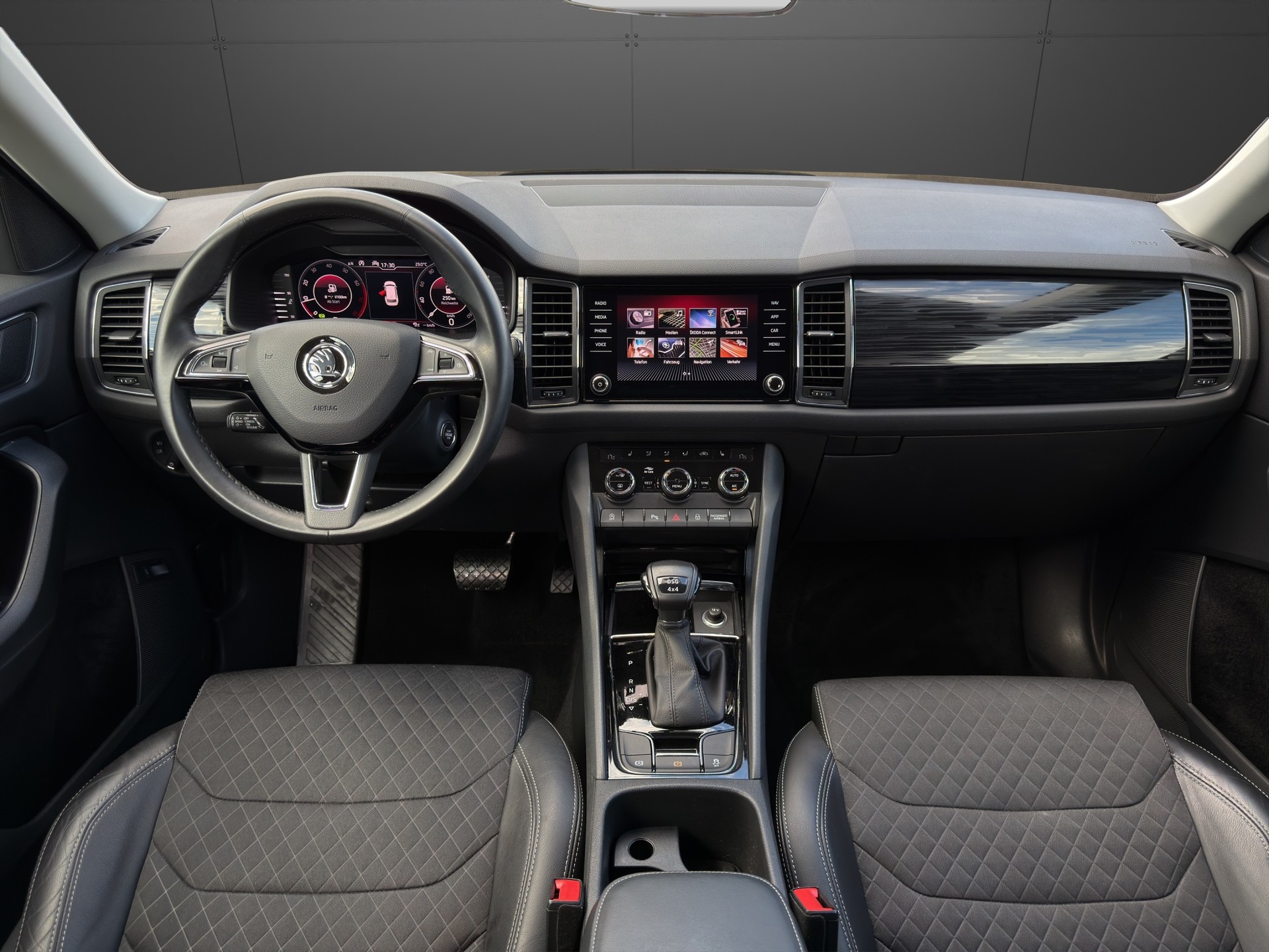 SKODA Kodiaq 2.0 TSI 4x4 Style-image-23