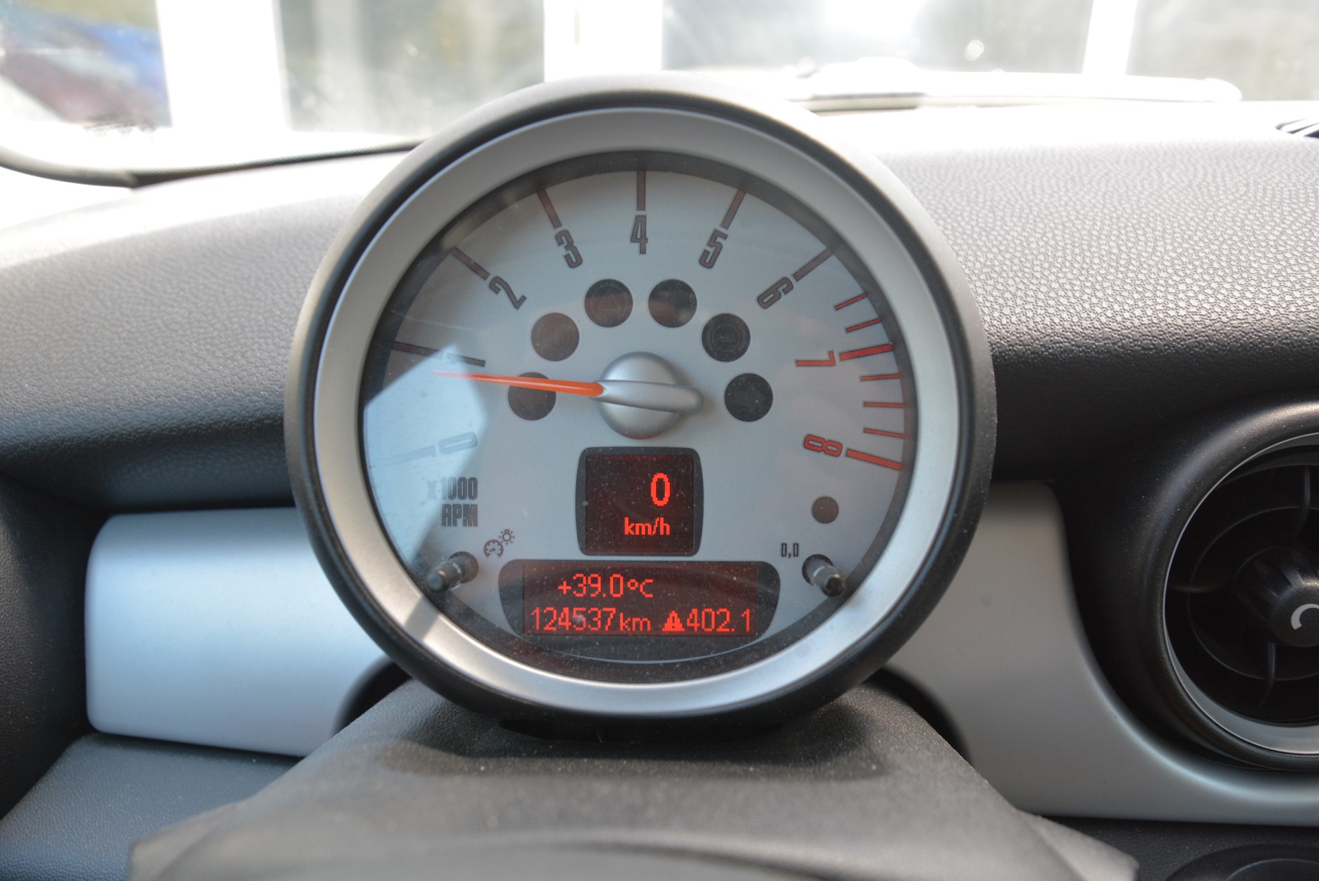MINI Cooper-image-5