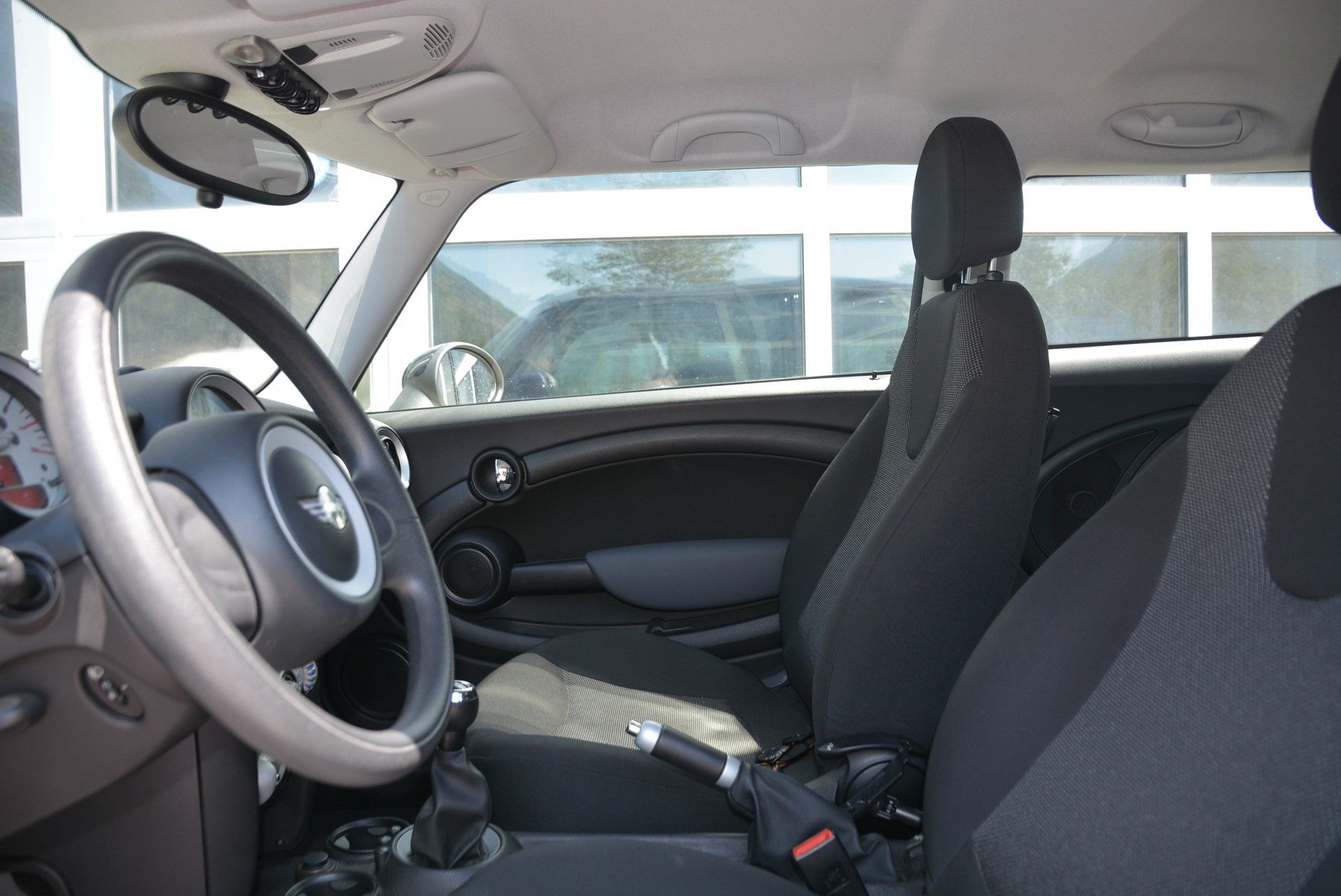 MINI Cooper-image-9