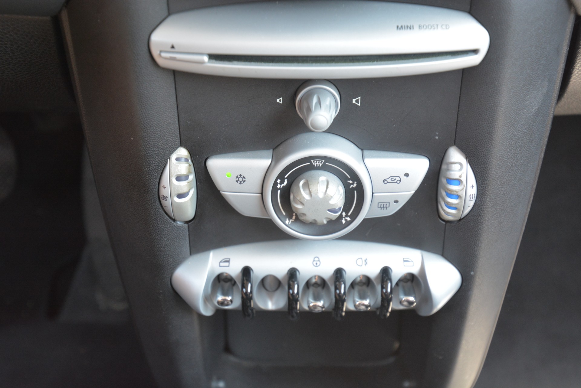MINI Cooper-image-8