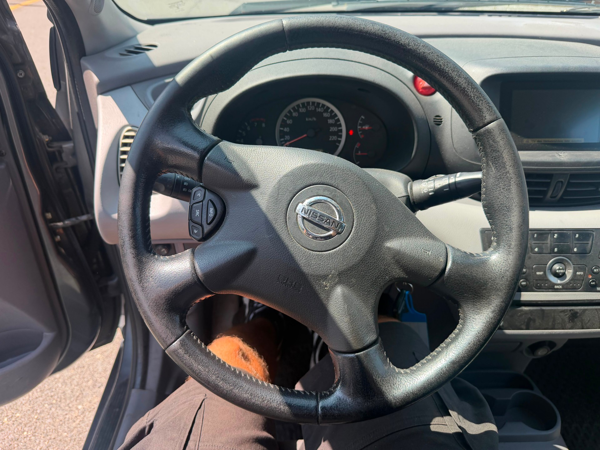 NISSAN Almera Tino 1.8 16V visia-image-8