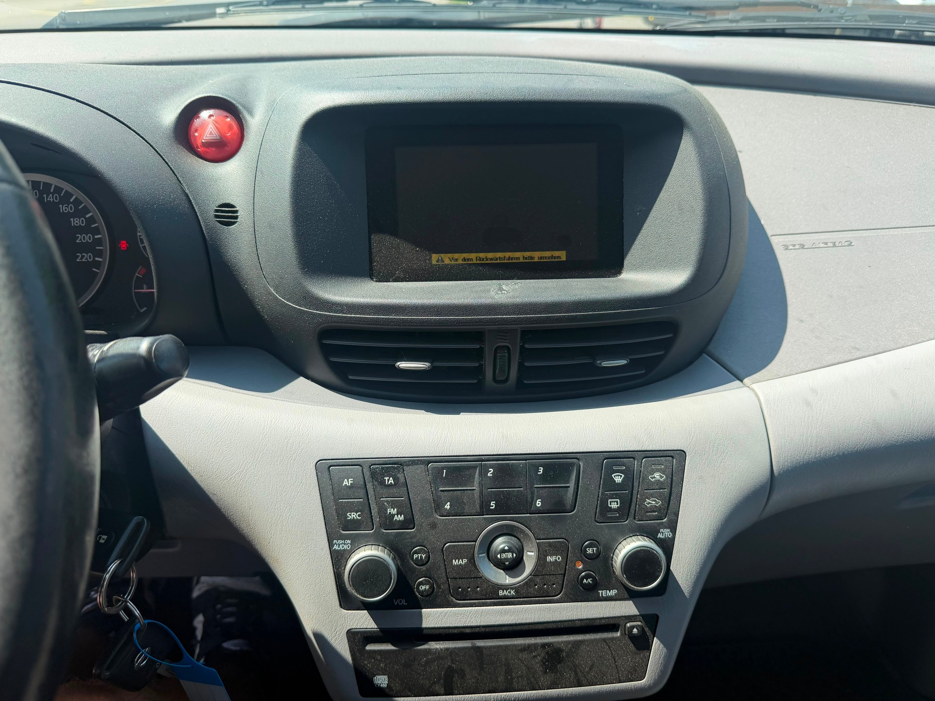 NISSAN Almera Tino 1.8 16V visia-image-7