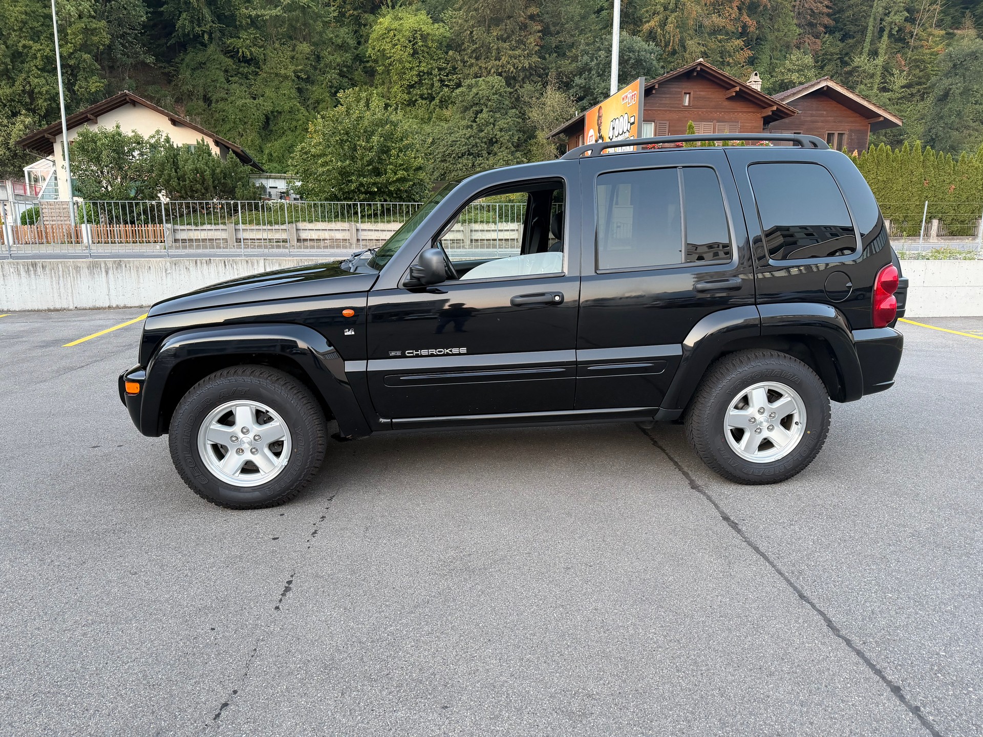 JEEP Cherokee 3.7 V6 Limited-image-1