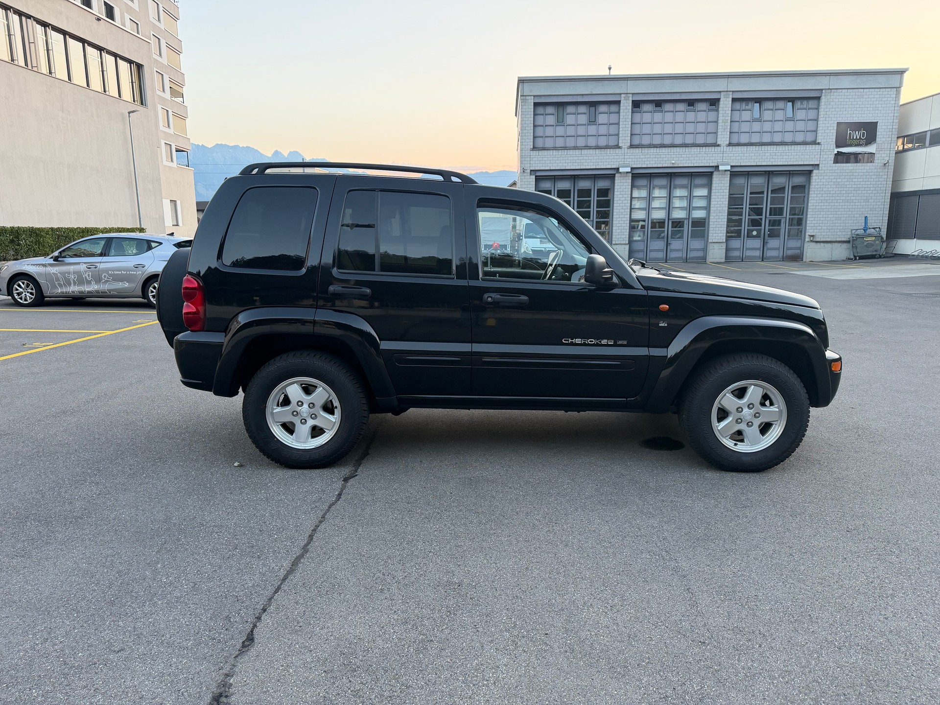 JEEP Cherokee 3.7 V6 Limited-image-5