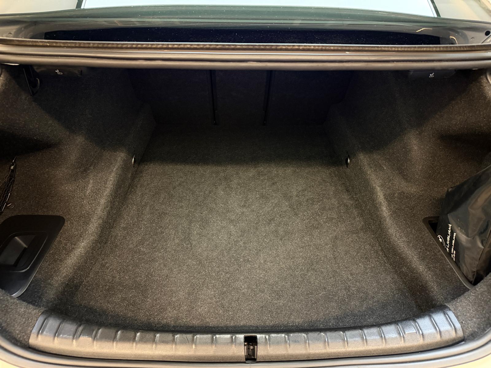 BMW 520d xDrive-image-19