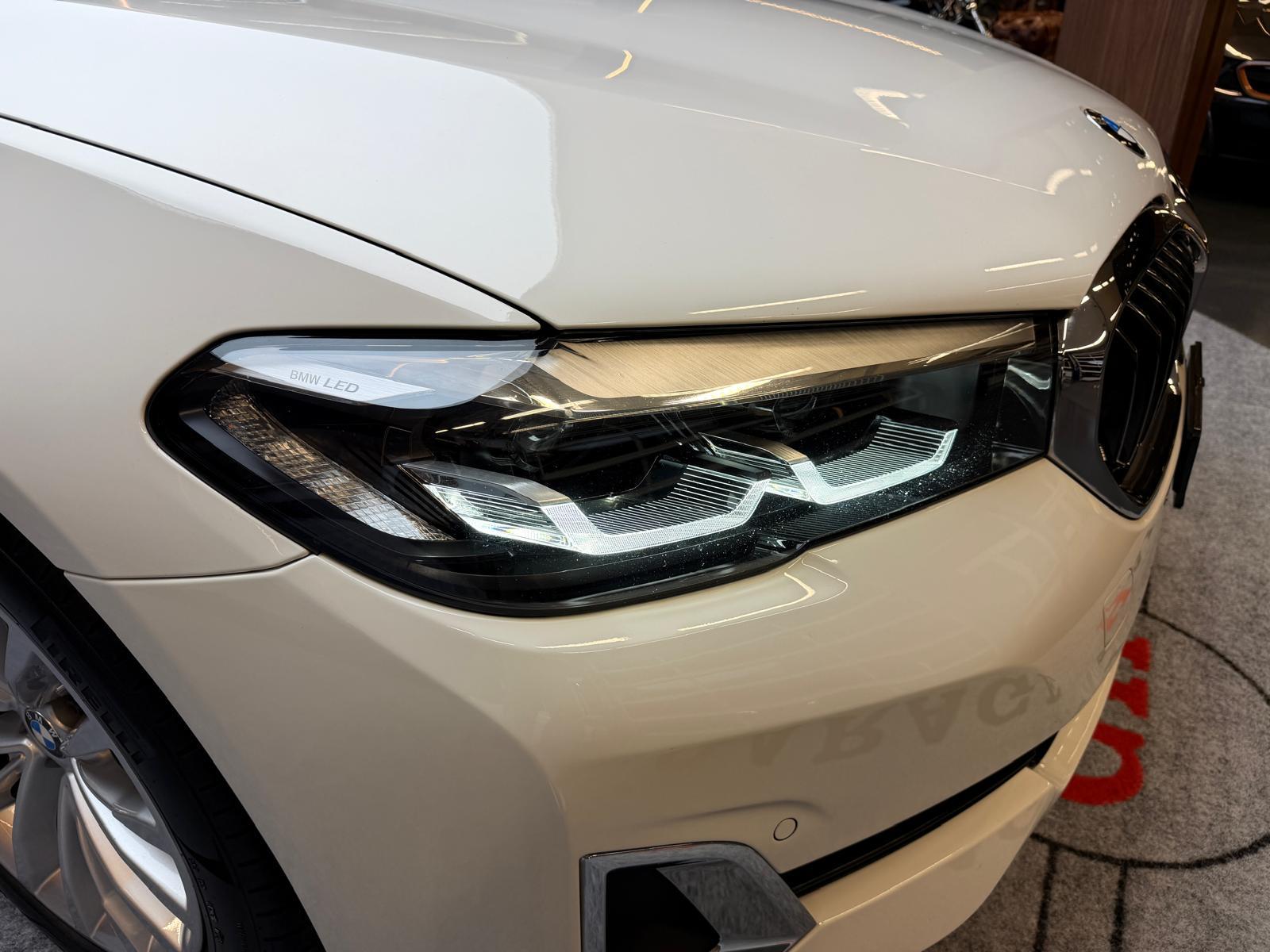BMW 520d xDrive-image-8