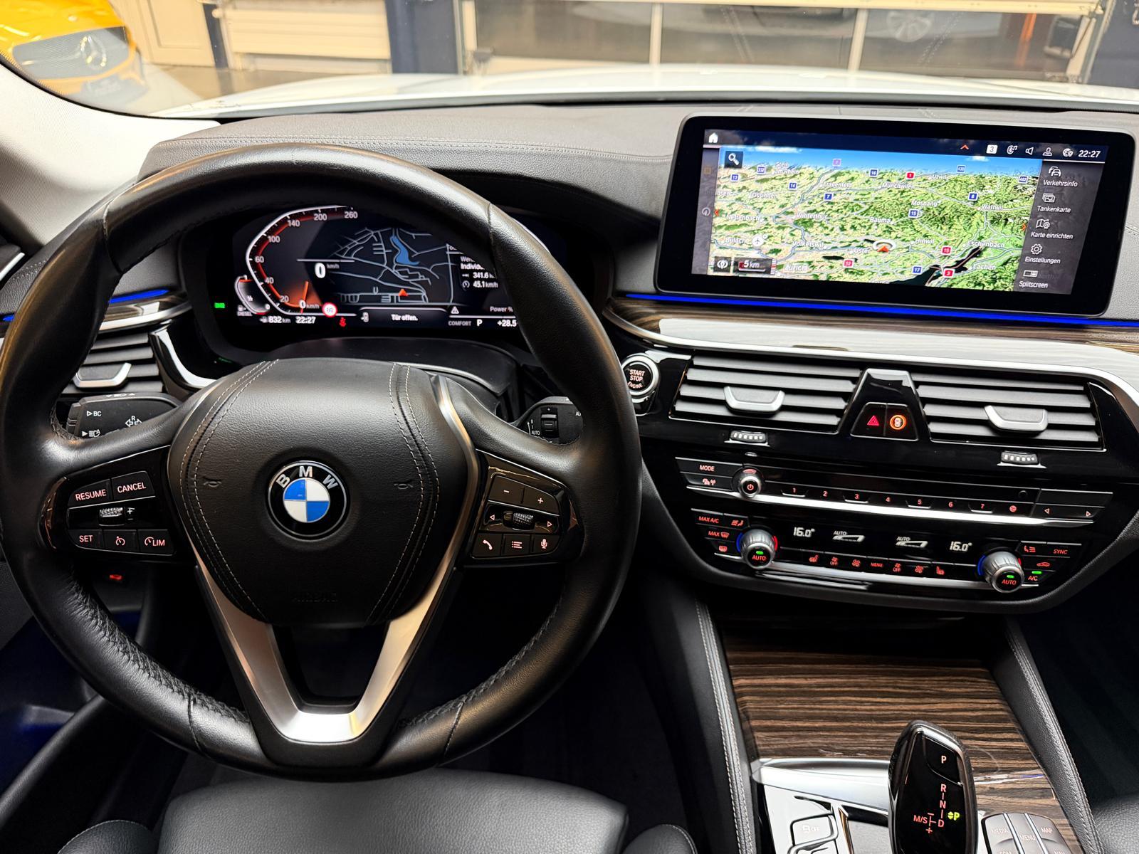BMW 520d xDrive-image-12
