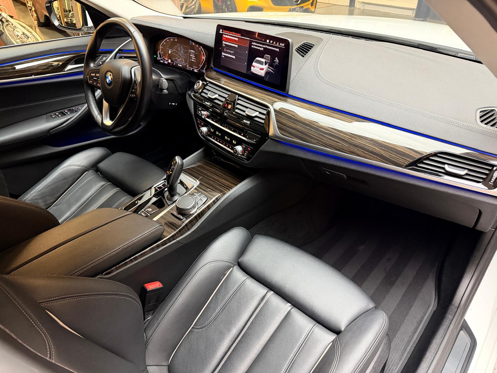 BMW 520d xDrive-image-16