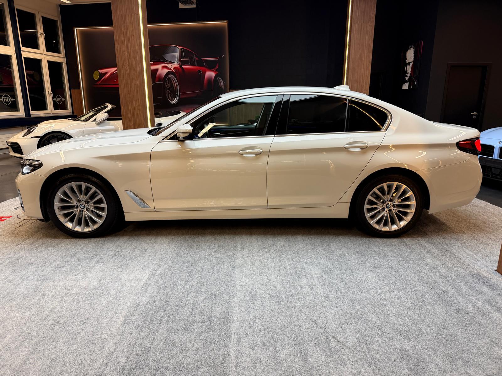 BMW 520d xDrive-image-3