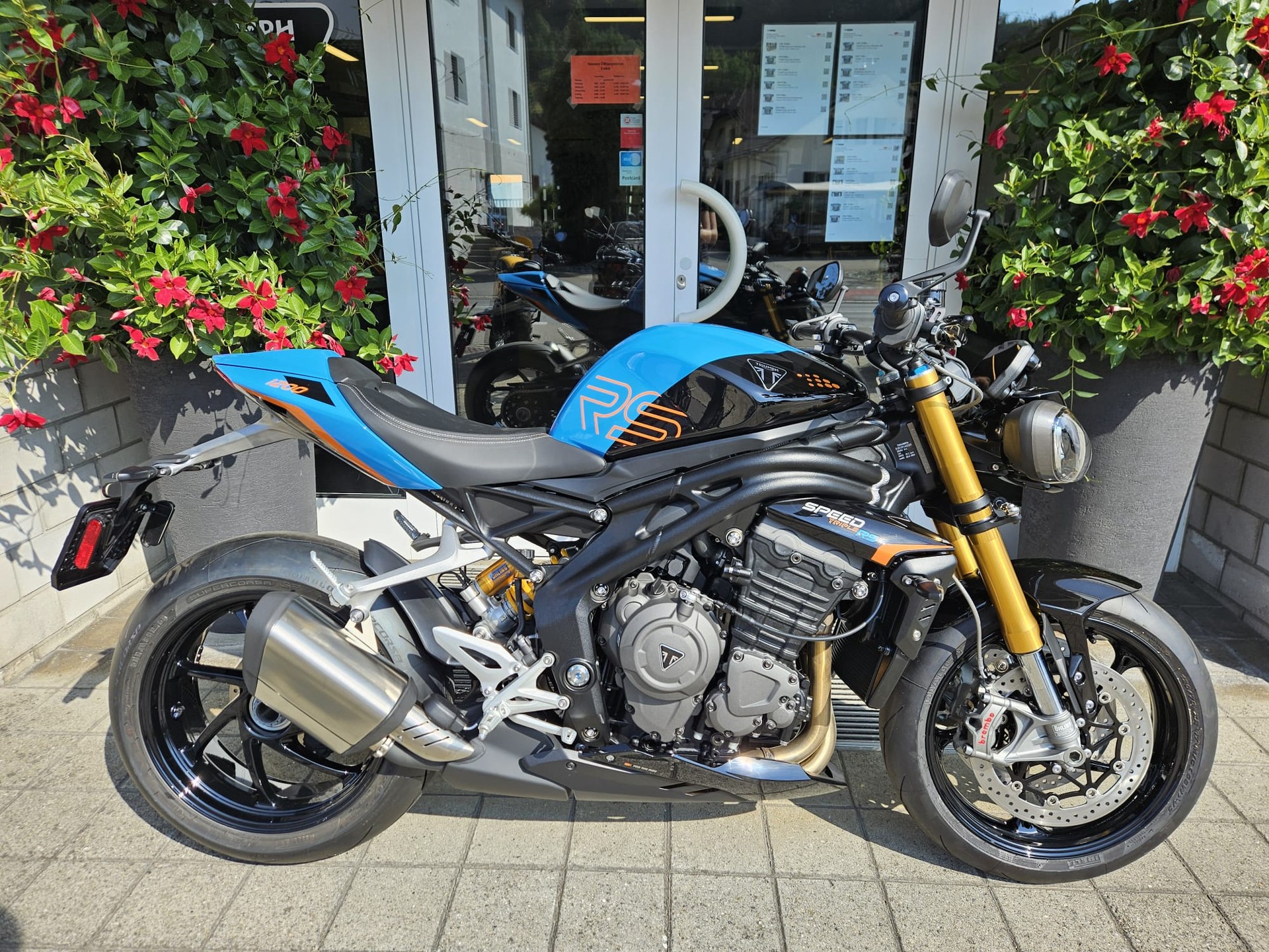 TRIUMPH Speed Triple RS-showroom-element-1