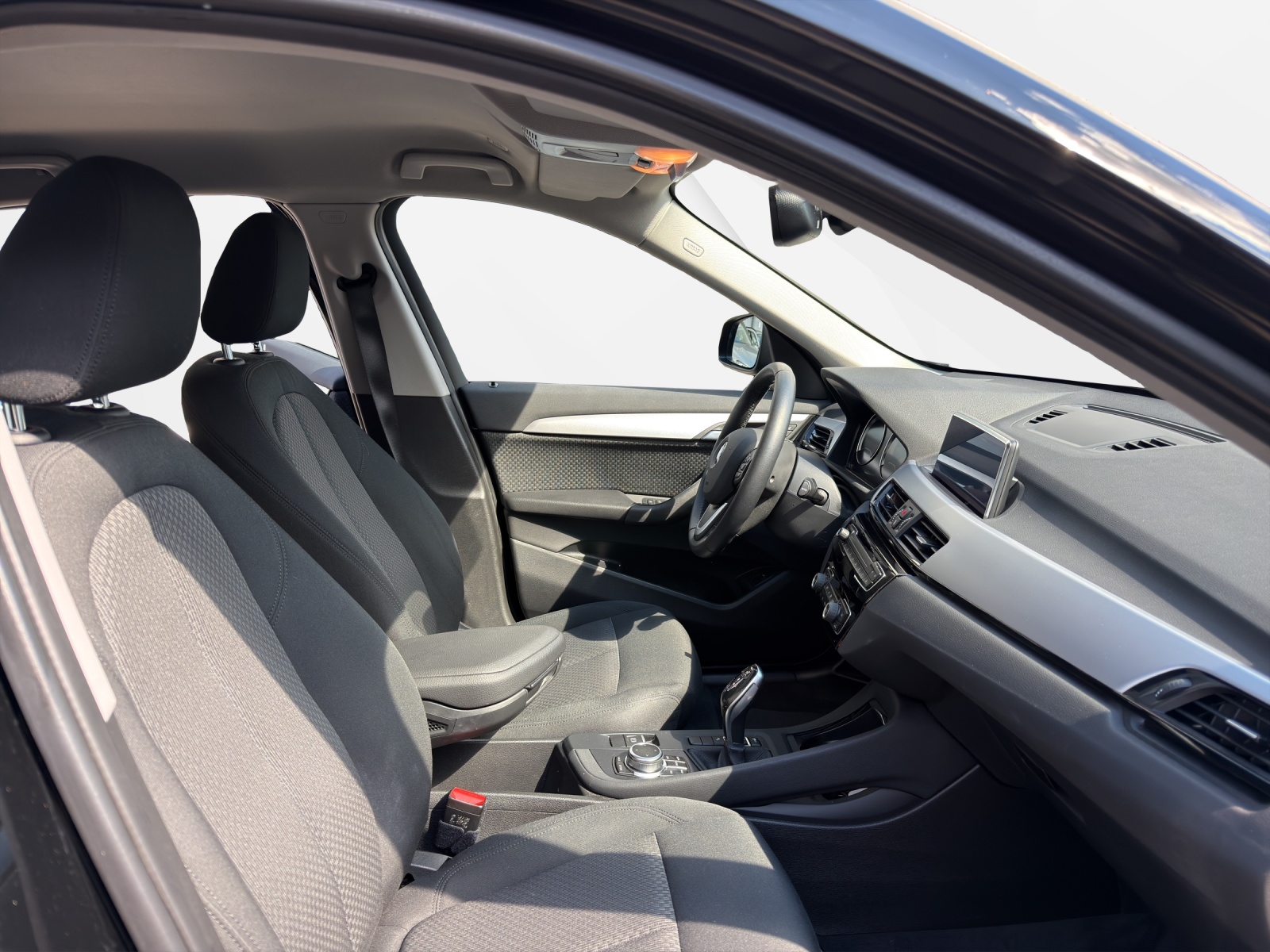 BMW X1 sDr 18i Essential DSK-image-17