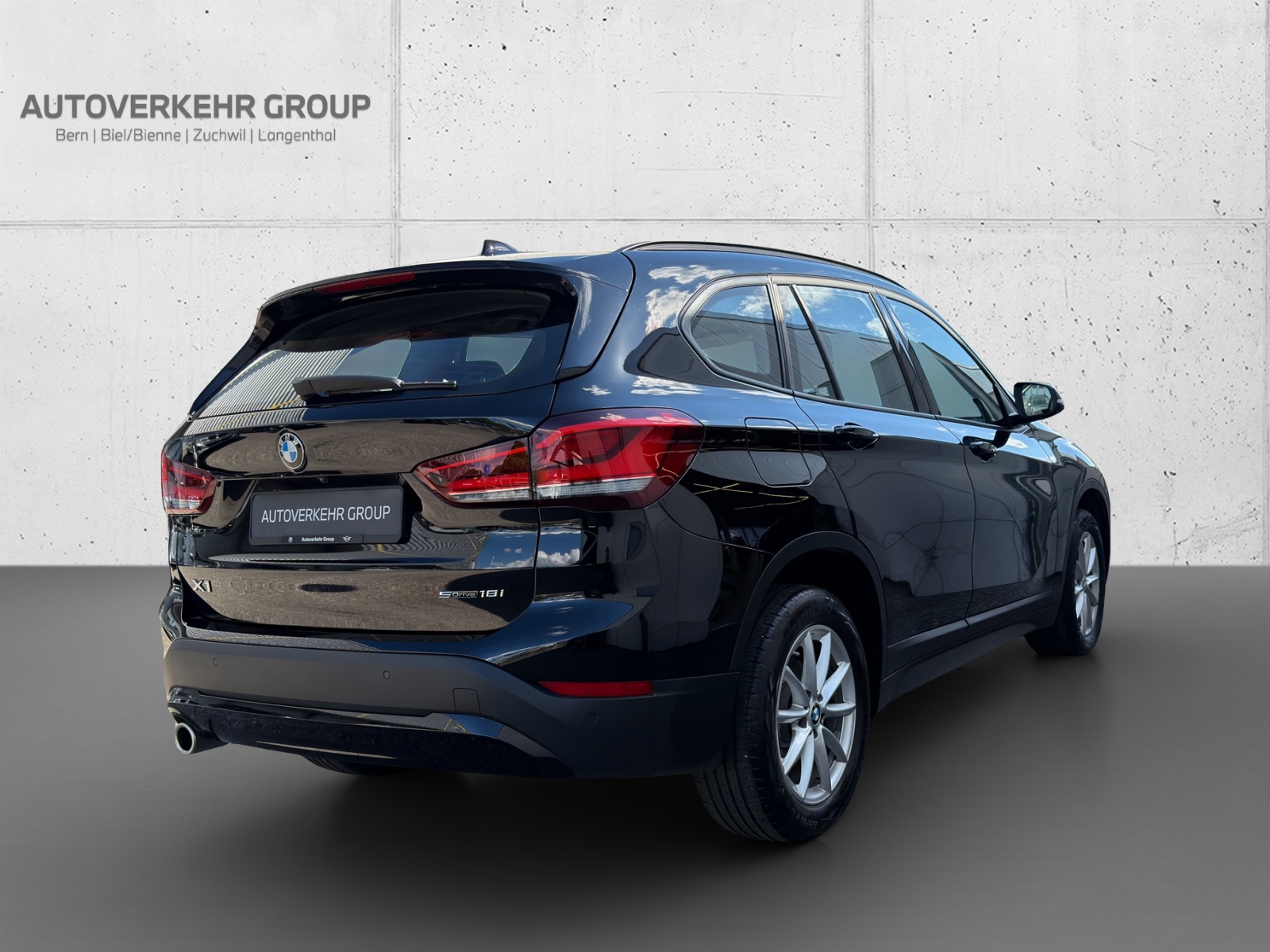 BMW X1 sDr 18i Essential DSK-image-4
