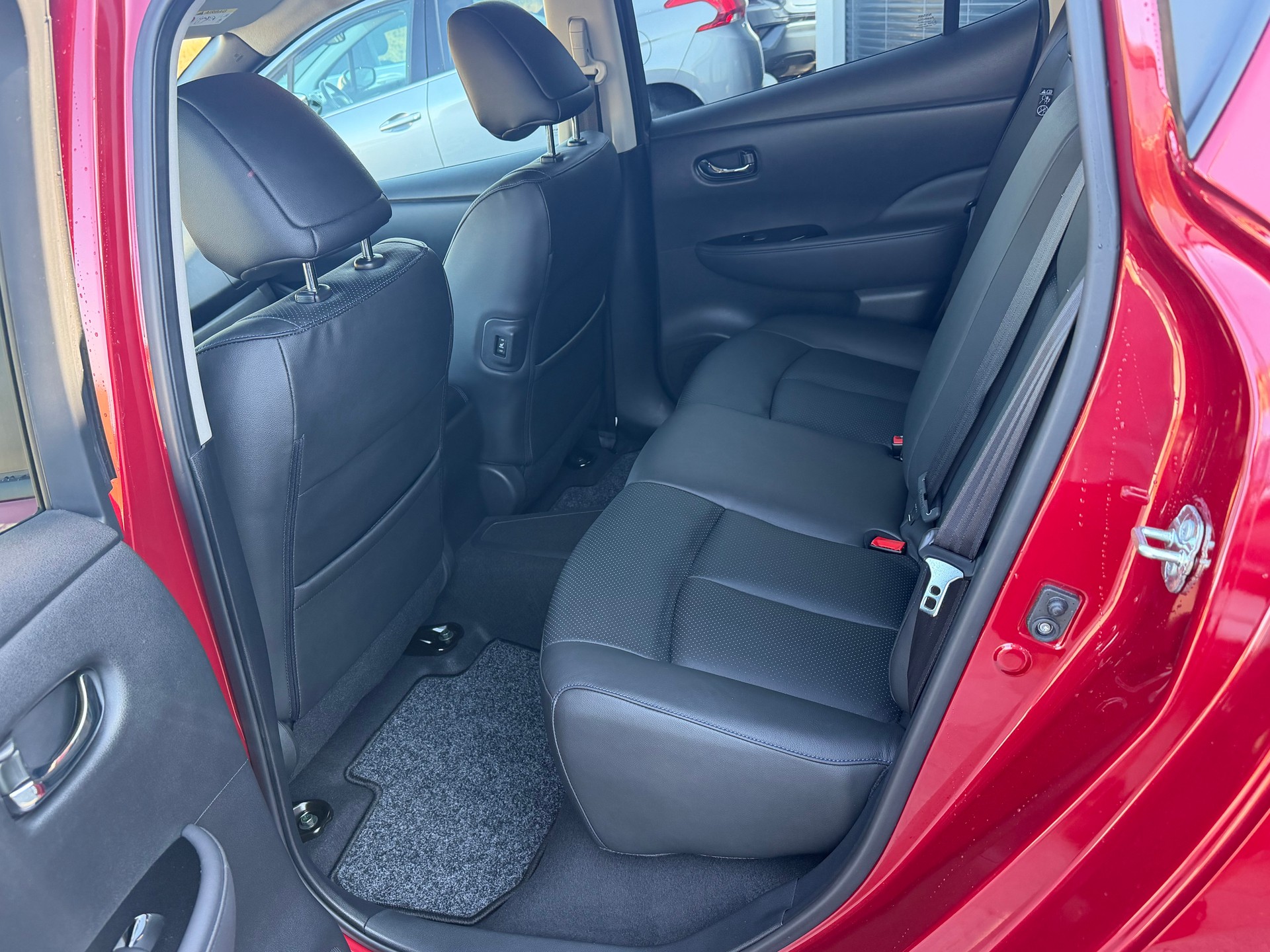NISSAN Leaf tekna 24kWh (excl battery)-image-7