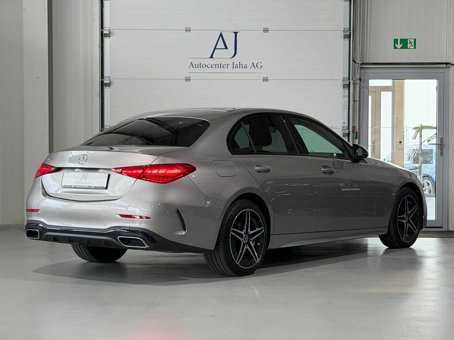 MERCEDES-BENZ C 300e AMG Line inkl. fortlaufende Werksgarantie-image-7