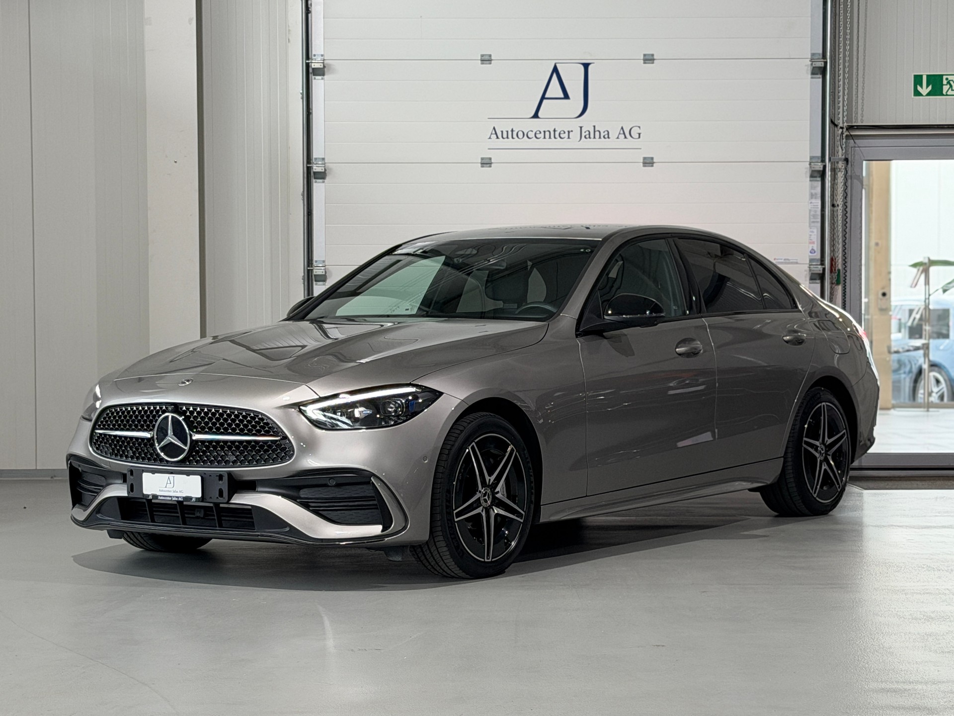 MERCEDES-BENZ C 300e AMG Line inkl. fortlaufende Werksgarantie-image-2