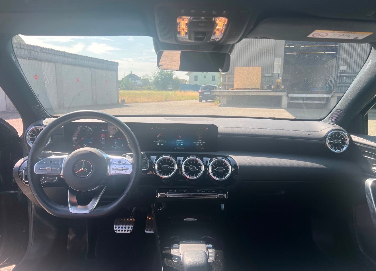 MERCEDES-BENZ A 180 AMG Line 7G-DCT-image-8