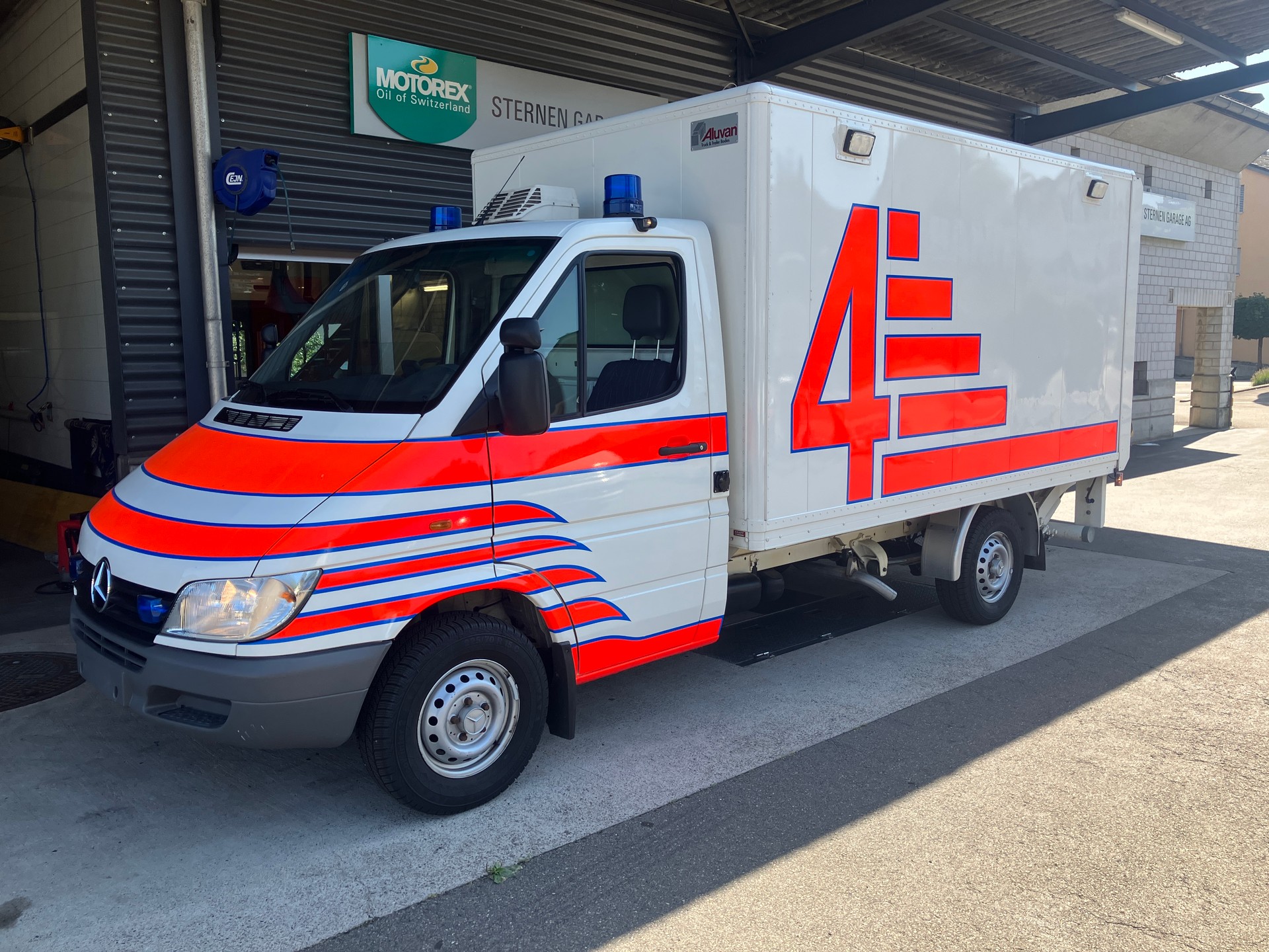 MERCEDES-BENZ Sprinter 316 CDI-image-0