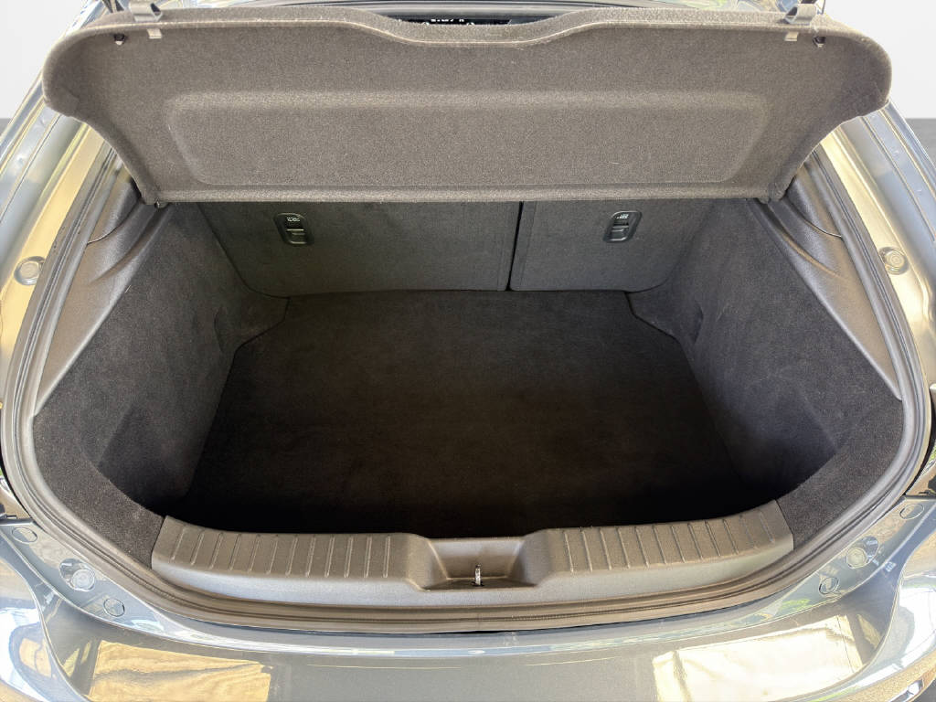 MAZDA 3 Hatchback 2.0 122 Homura-image-8