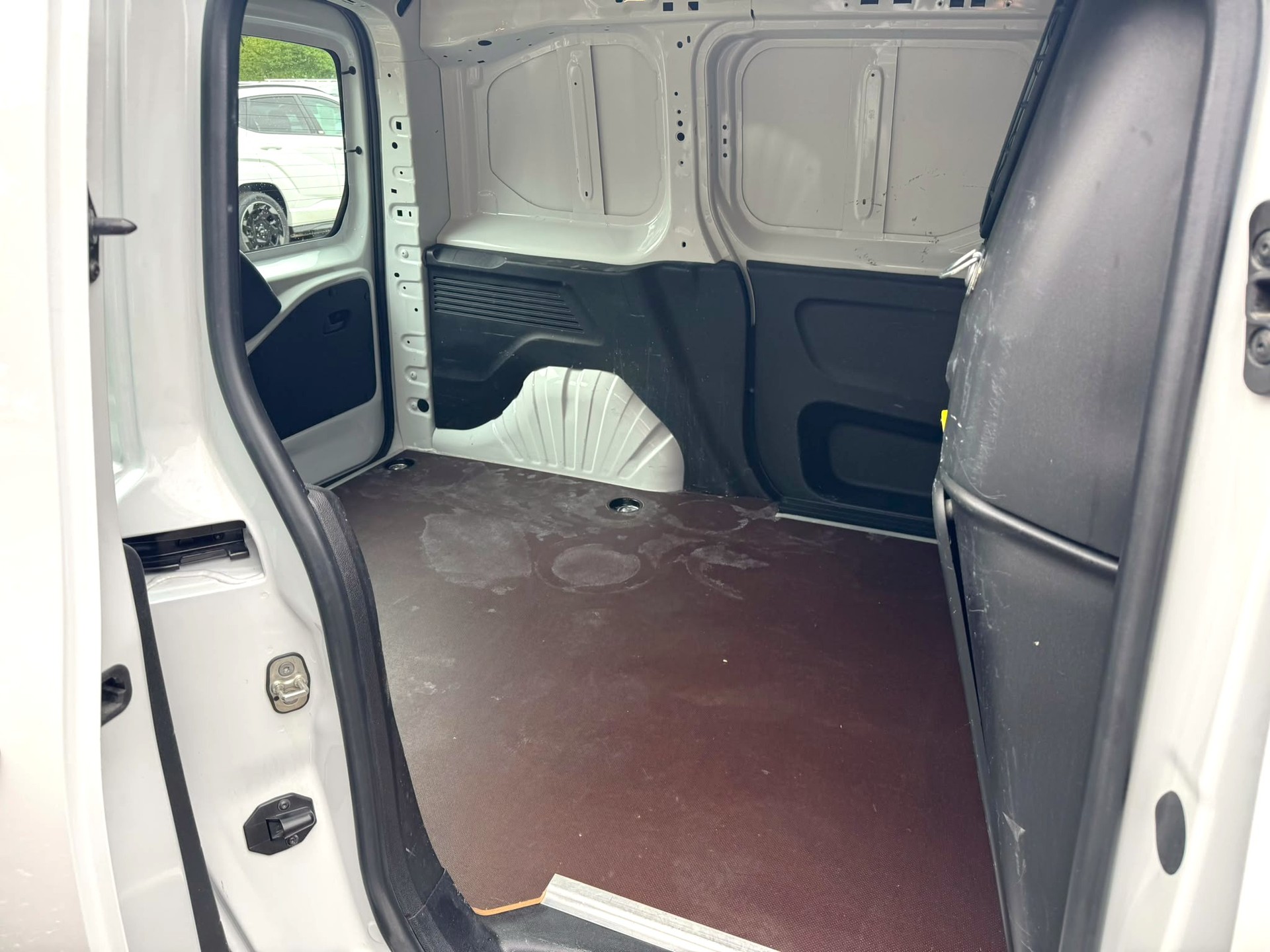 OPEL Combo 1.2 Cargo-image-6