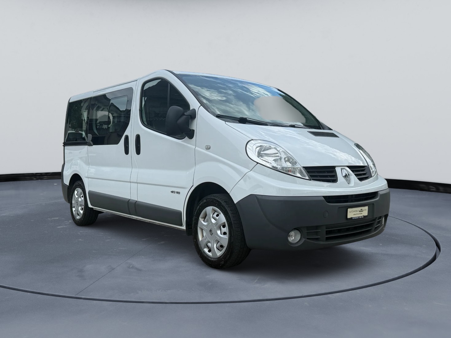 RENAULT Trafic 2.0 dCi Eco 8 Sitzer Grand Passenger Authentique A-image-2