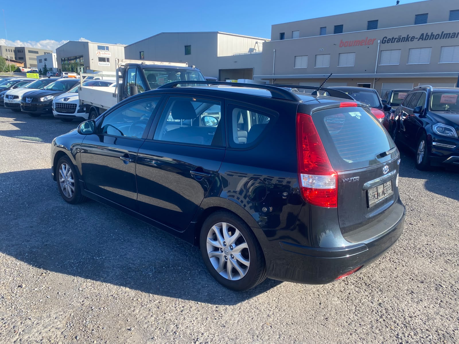 HYUNDAI i30 Wagon 1.6 Swiss Plus Edition-image-5