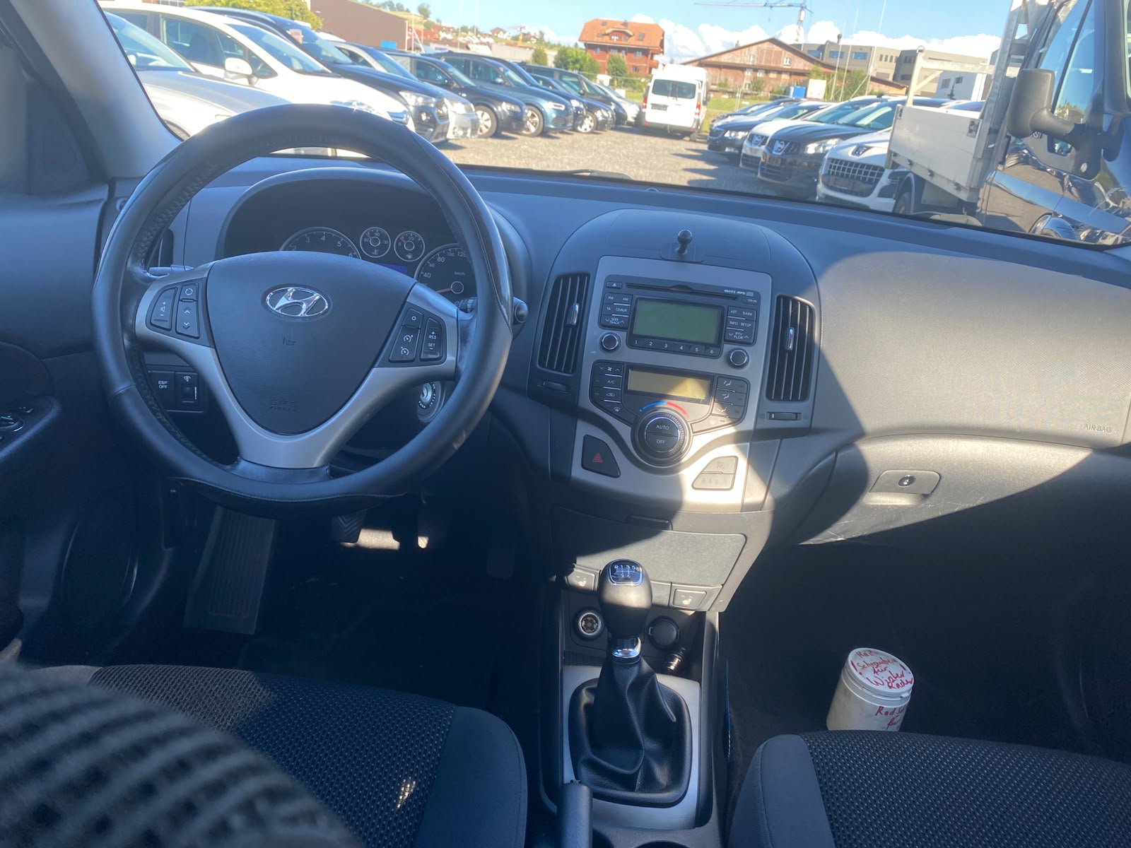 HYUNDAI i30 Wagon 1.6 Swiss Plus Edition-image-8