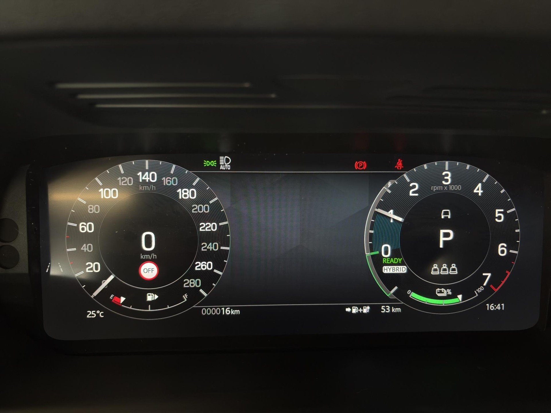 LAND ROVER Discovery Sport 1.5 T 270e Dynamic S-image-4