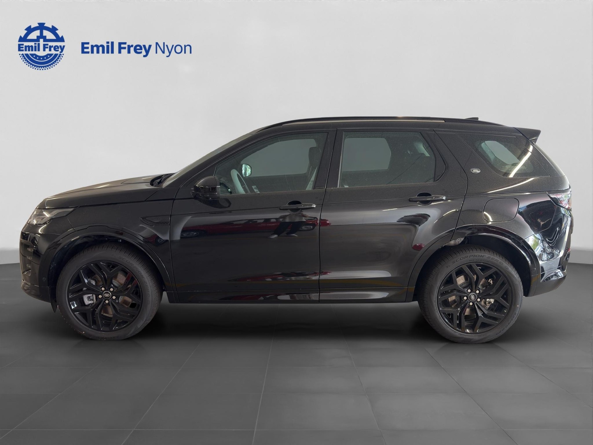 LAND ROVER Discovery Sport 1.5 T 270e Dynamic S-image-2