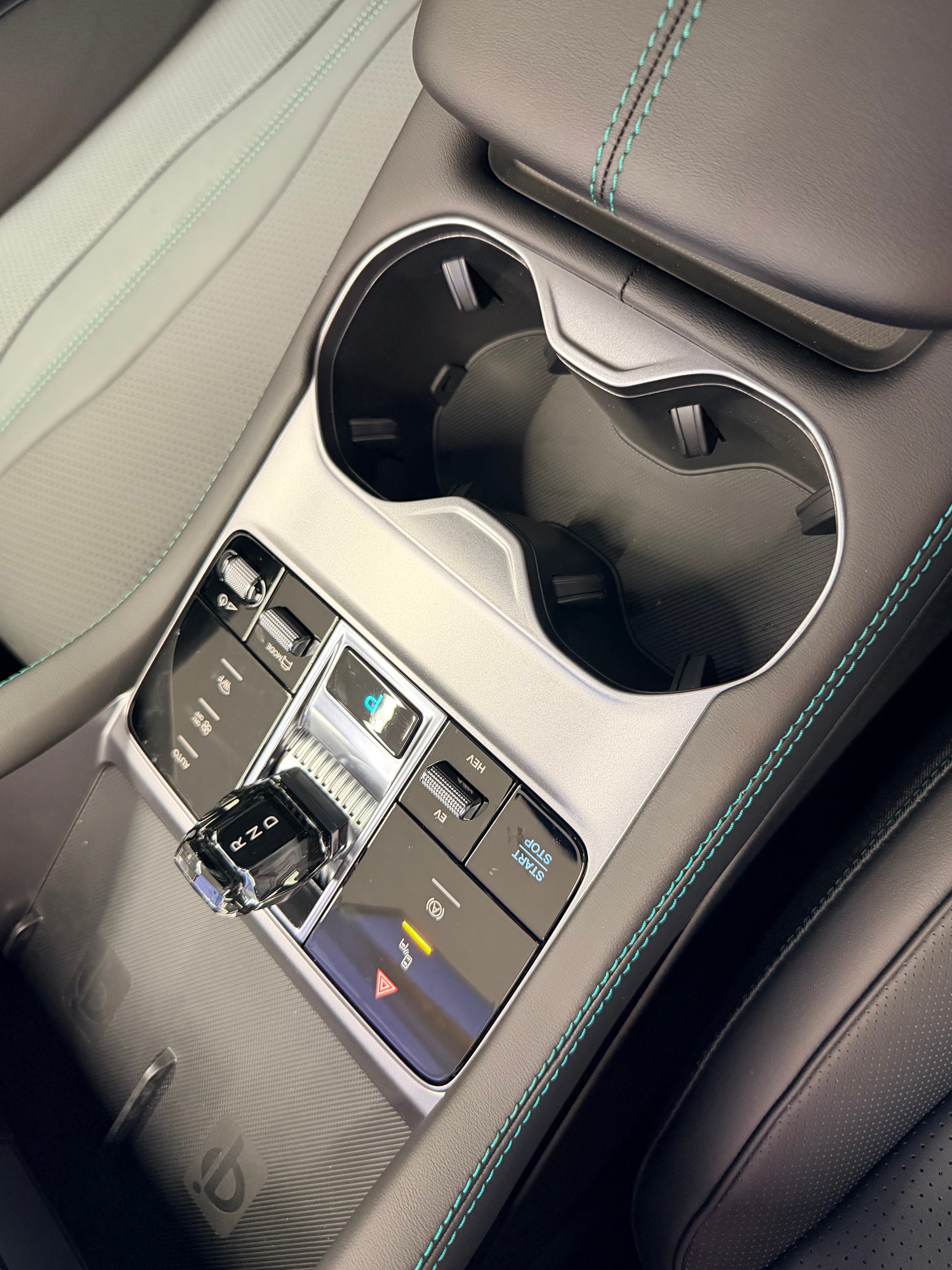 BYD Seal U DM-i Design AWD-image-23