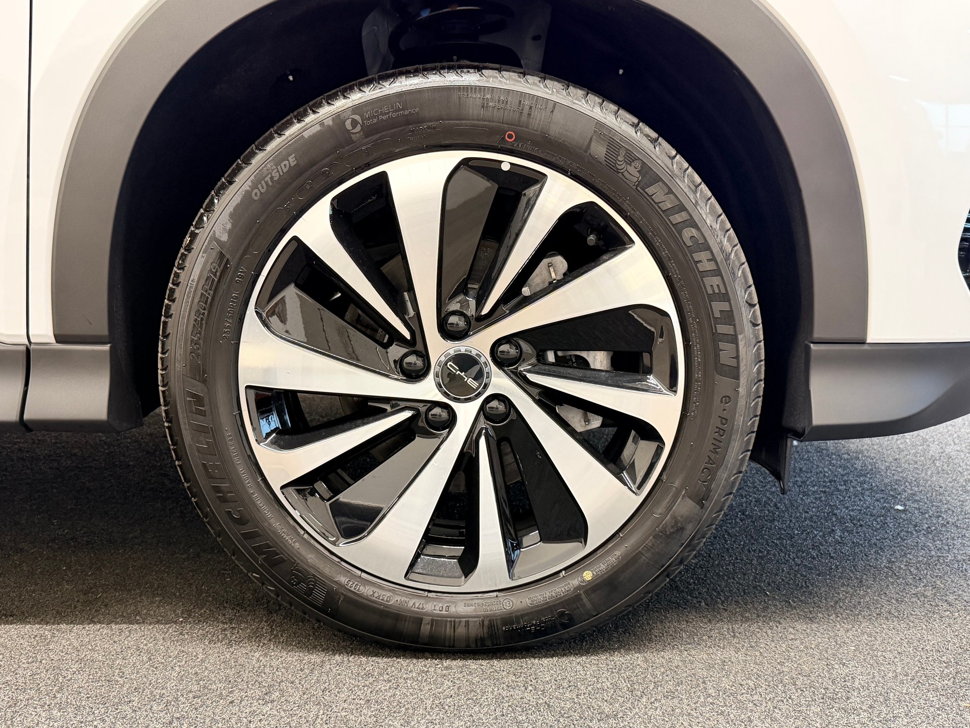 BYD Seal U DM-i Design AWD-image-5