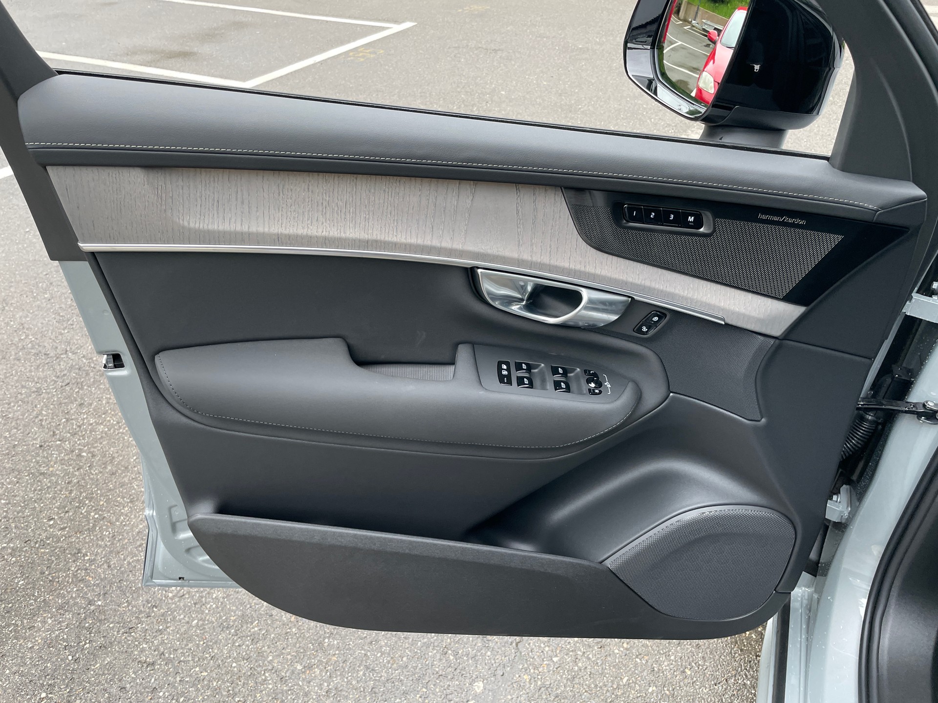 VOLVO XC90 T8 eAWD PluginHybrid Ultra Dark Geartronic Polestar Performance-image-8
