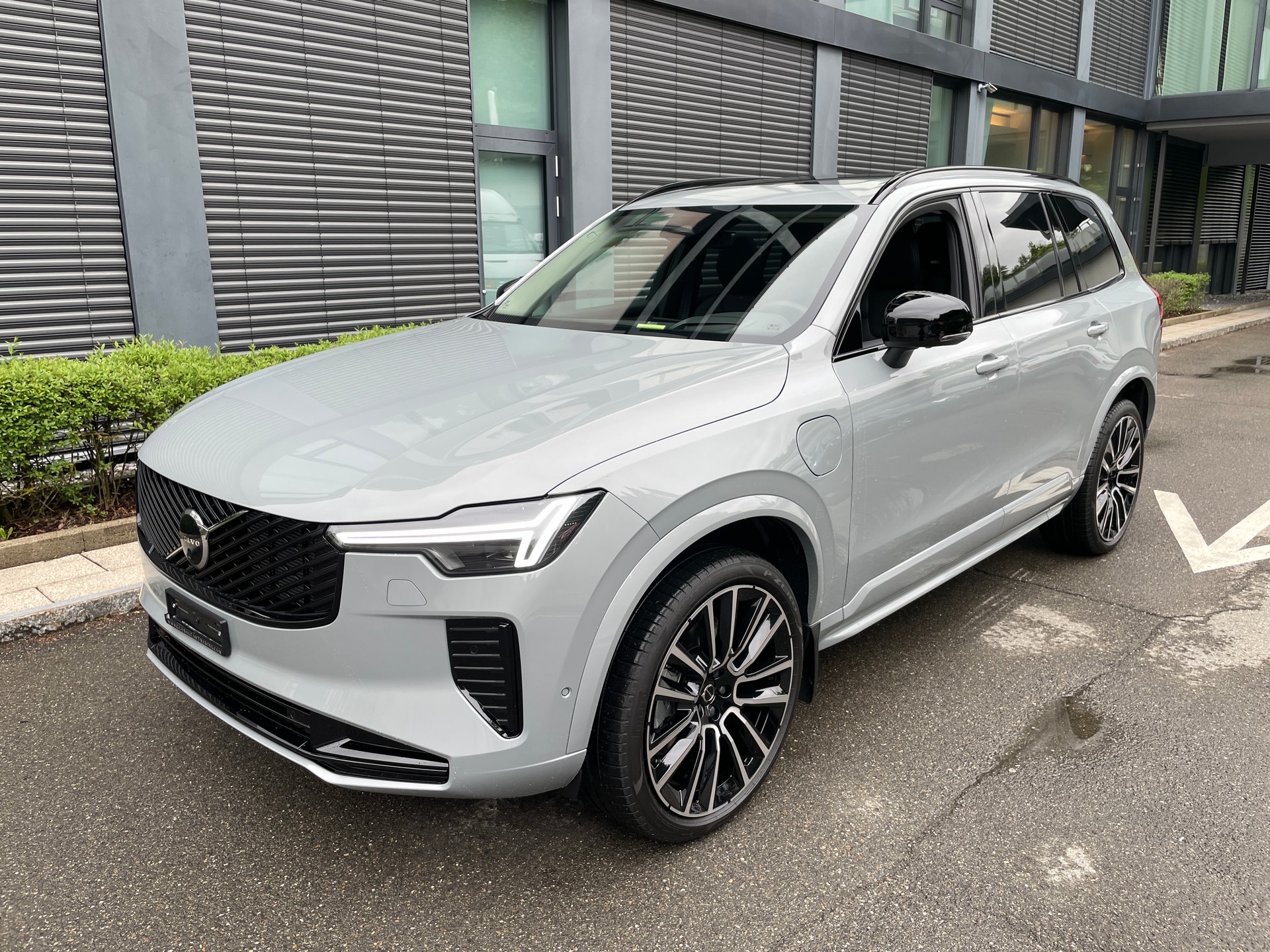 VOLVO XC90 T8 eAWD PluginHybrid Ultra Dark Geartronic Polestar Performance-image-0