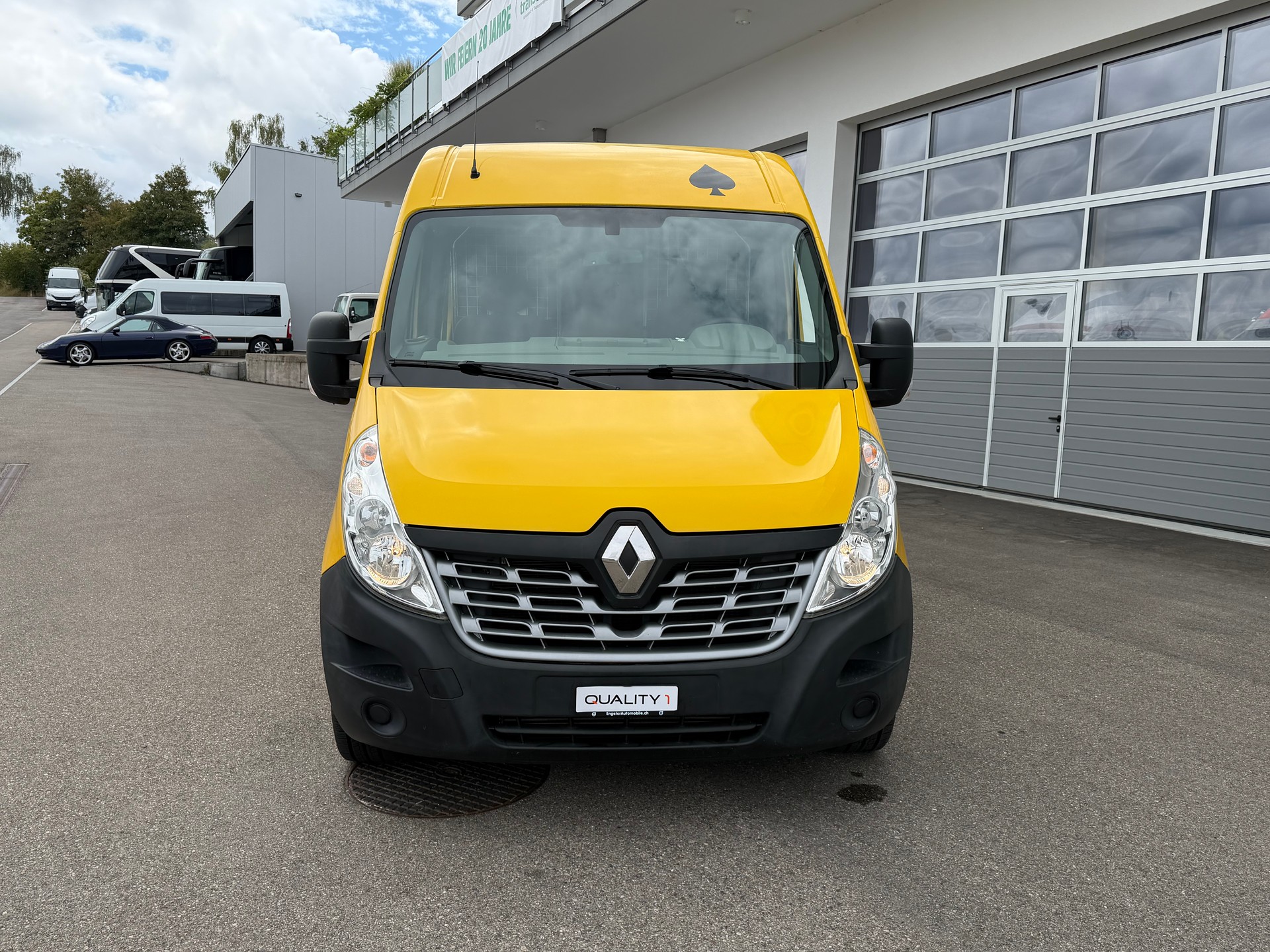 RENAULT Master T35 2.3dCi 130 L3H2-image-1
