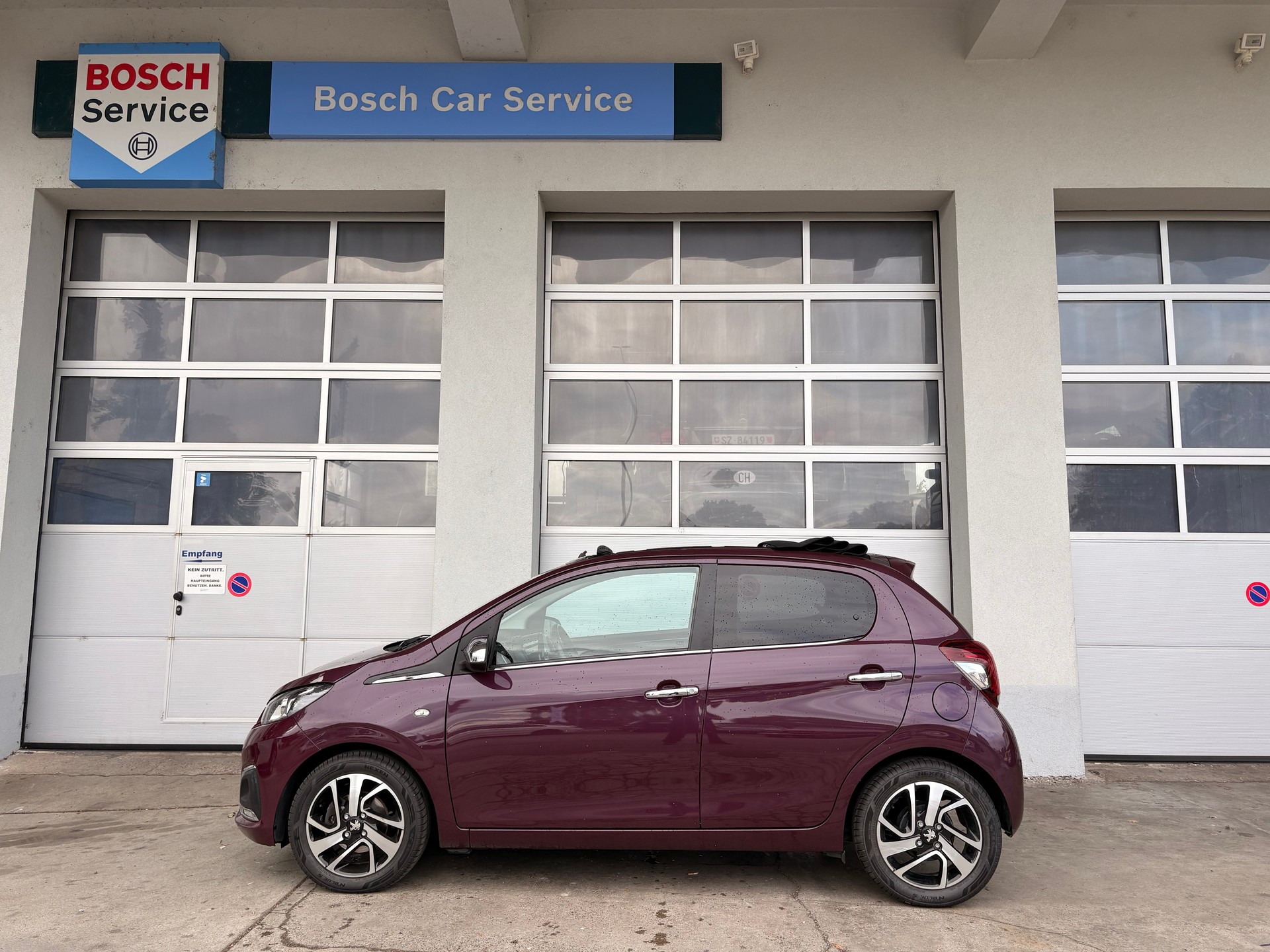 PEUGEOT 108 1.2 VTi Allure Top-image-5