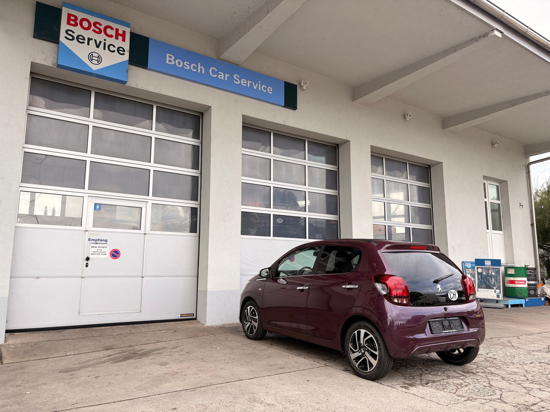 PEUGEOT 108 1.2 VTi Allure Top-image-2