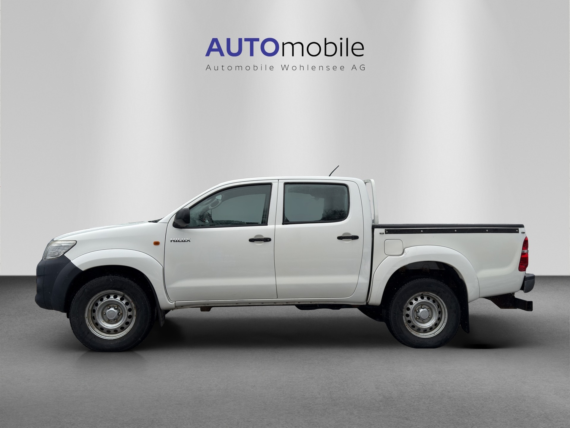 TOYOTA Hilux 2.5D 4WD Double Cab Luna-image-0