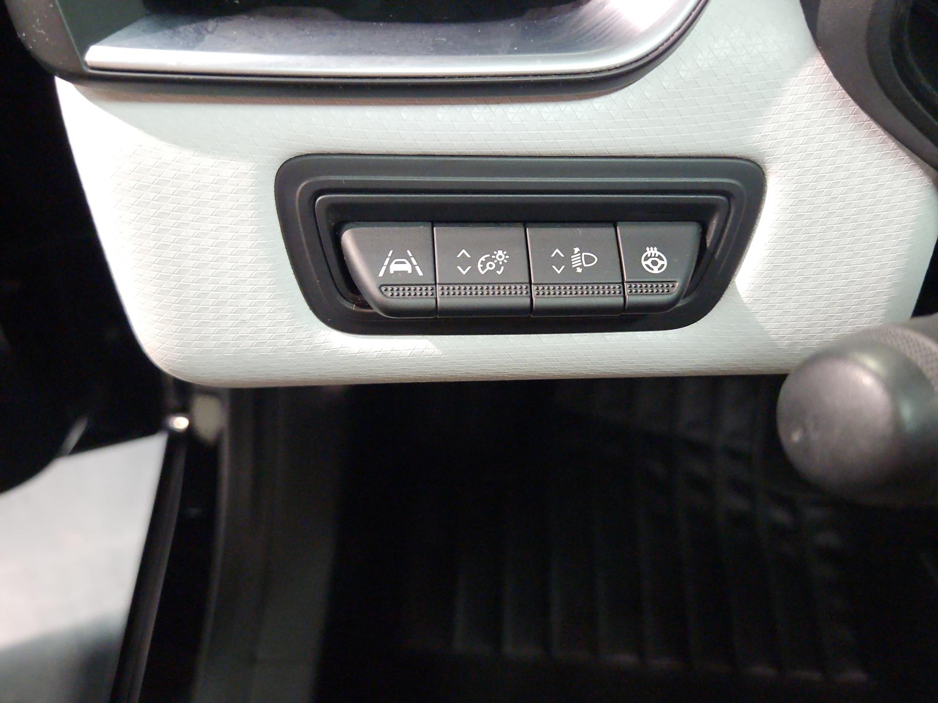 RENAULT Clio 1.3 Techno-image-19