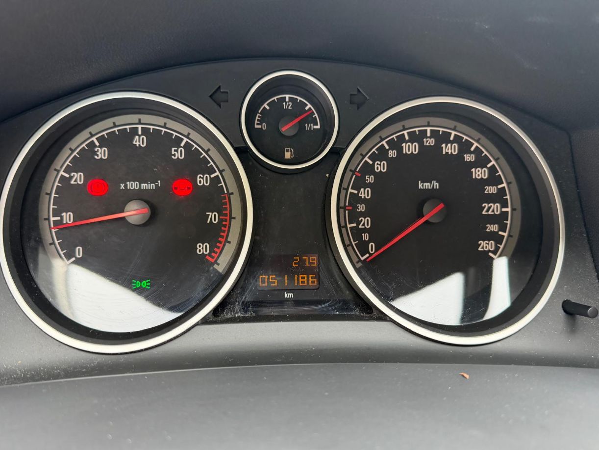 OPEL Astra 1.6i 16V-image-11