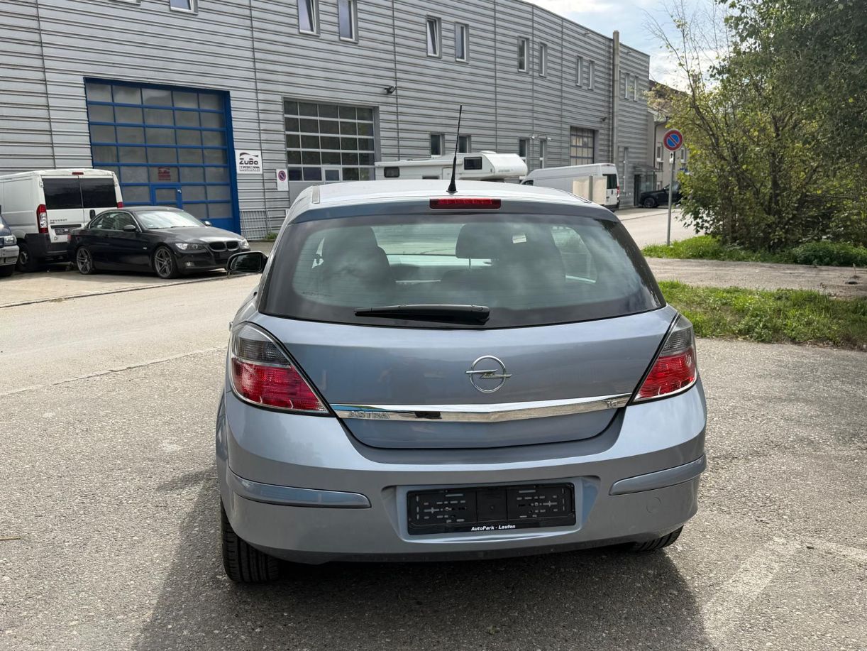 OPEL Astra 1.6i 16V-image-8
